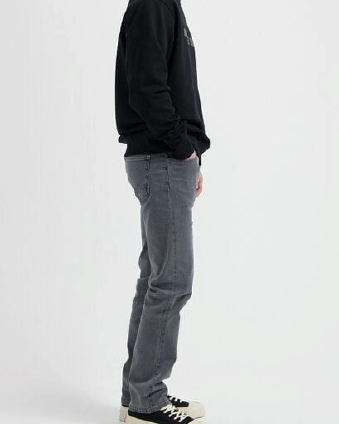 MUD Jeans Herren Sweatshirt "Ty - Black" – Ansicht 4