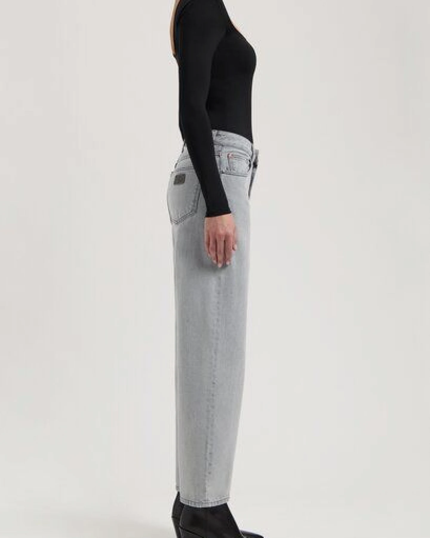 MUD Jeans Damen Jeans Barrel Fit "Brooke - Light Grey" – Ansicht 2