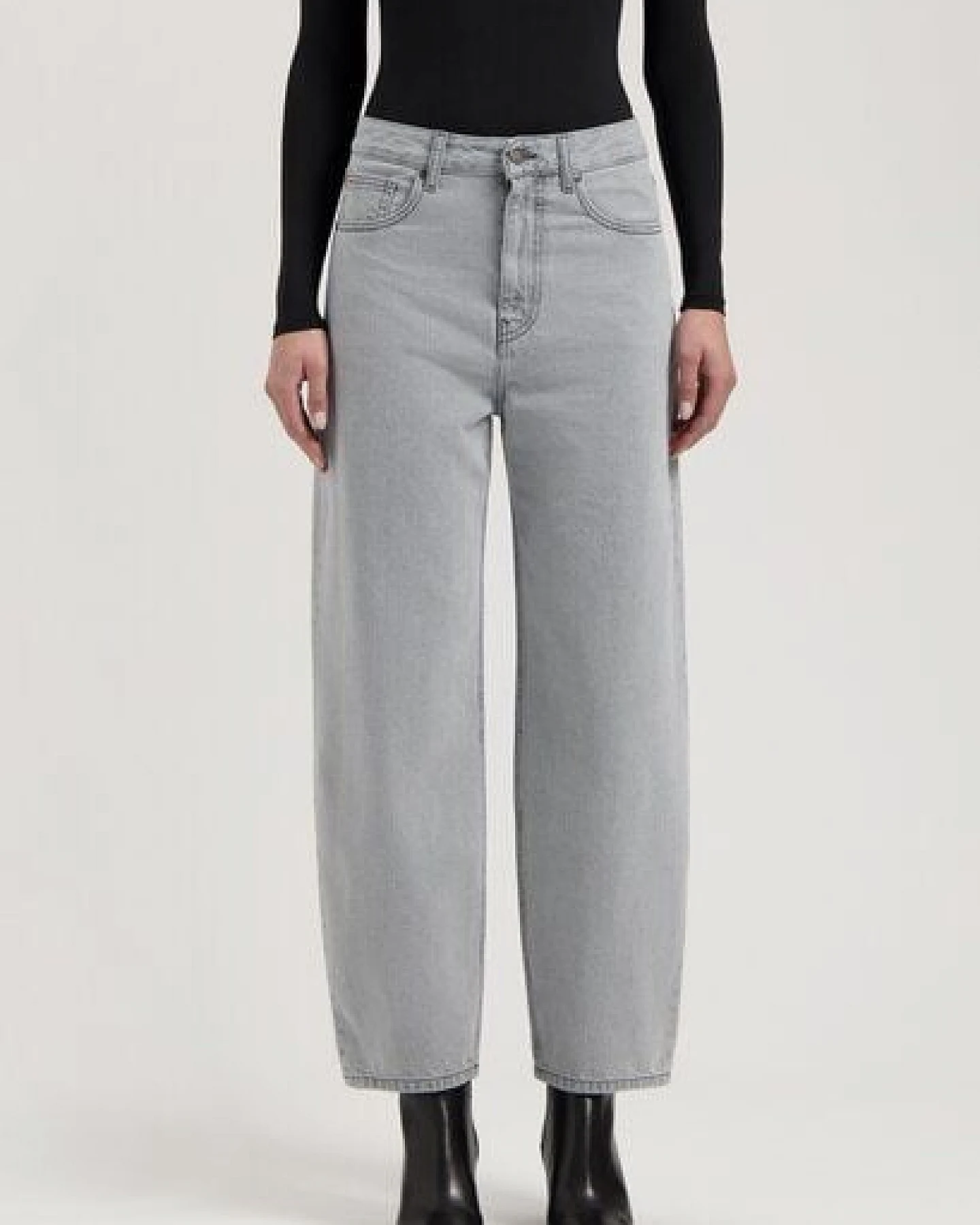 MUD Jeans Damen Jeans Barrel Fit "Brooke - Light Grey" – Ansicht 4