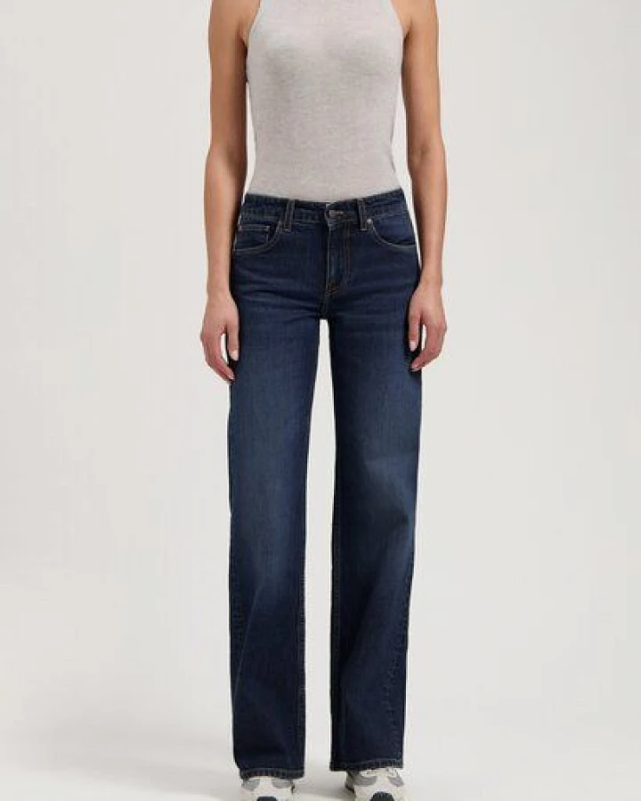 MUD Jeans Damen Jeans Loose Fit "Cleo - Rustic Blue"