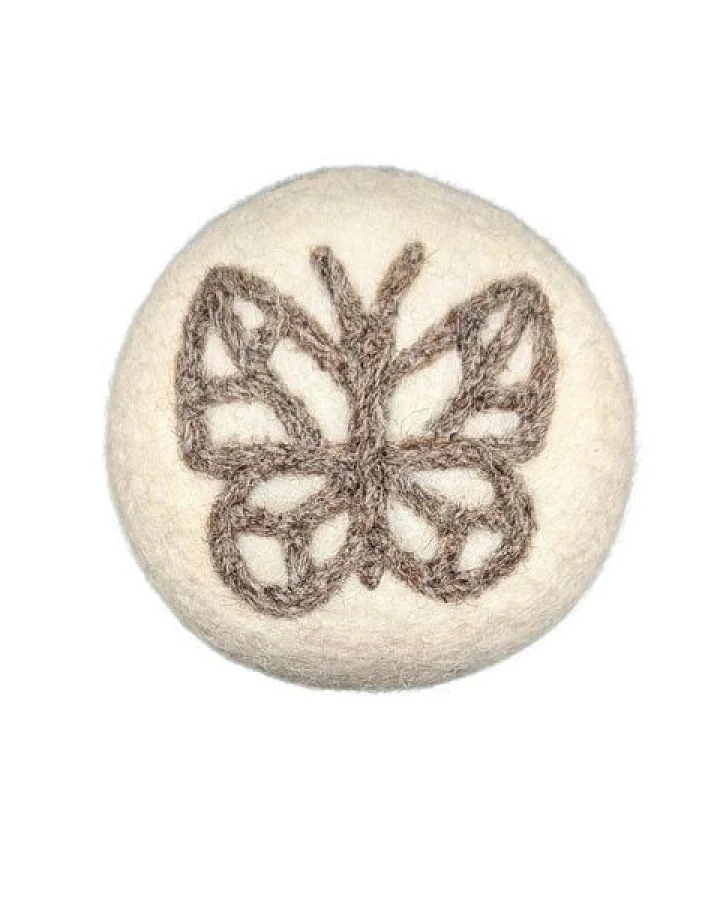 Wooliie Handgefertigter Ball aus 100 % naturbelassener Schurwolle – Butterfly
