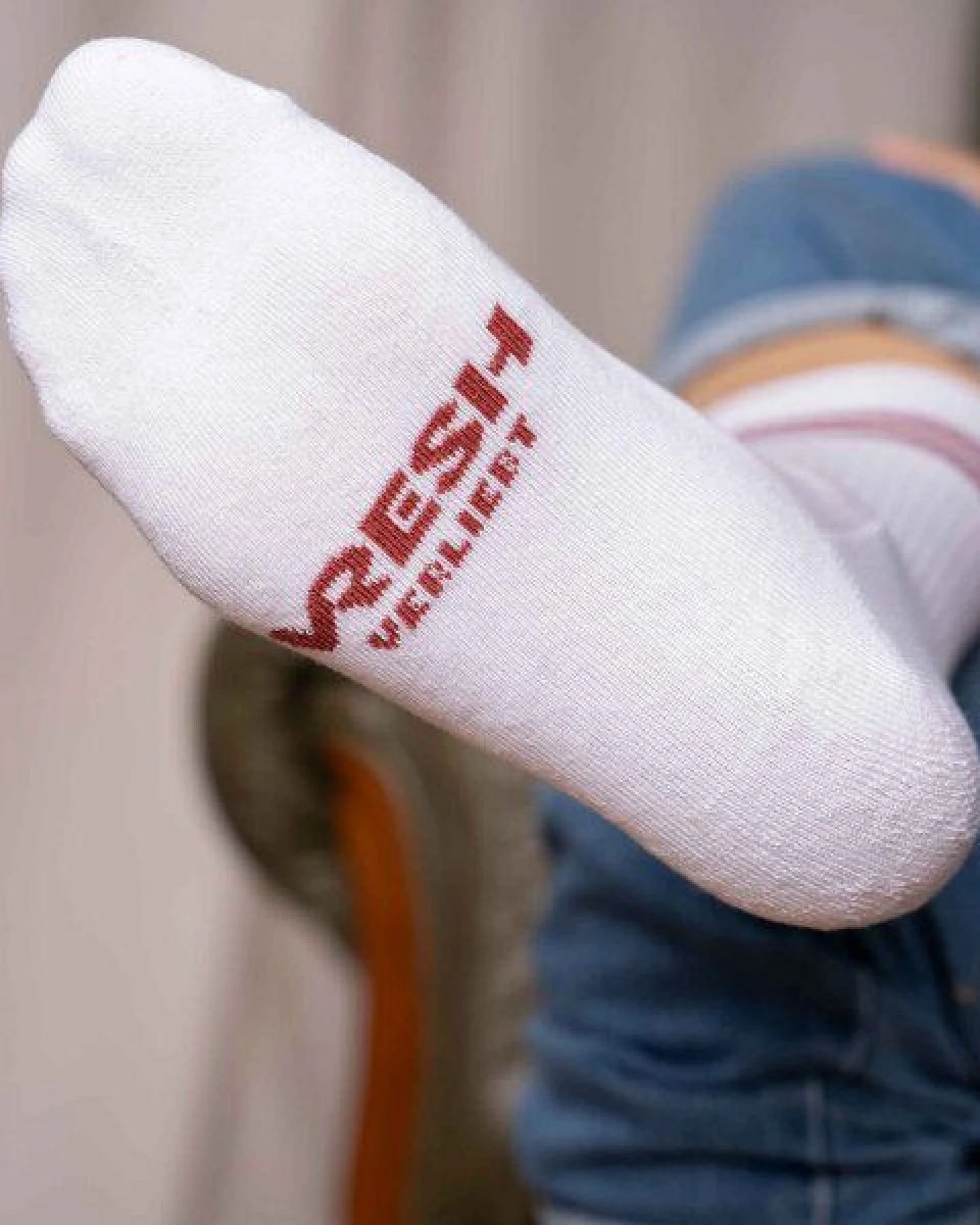 Vresh Clothing Vresh Verliebt - Tennis Socken aus Biobaumwoll-Mix – Ansicht 2