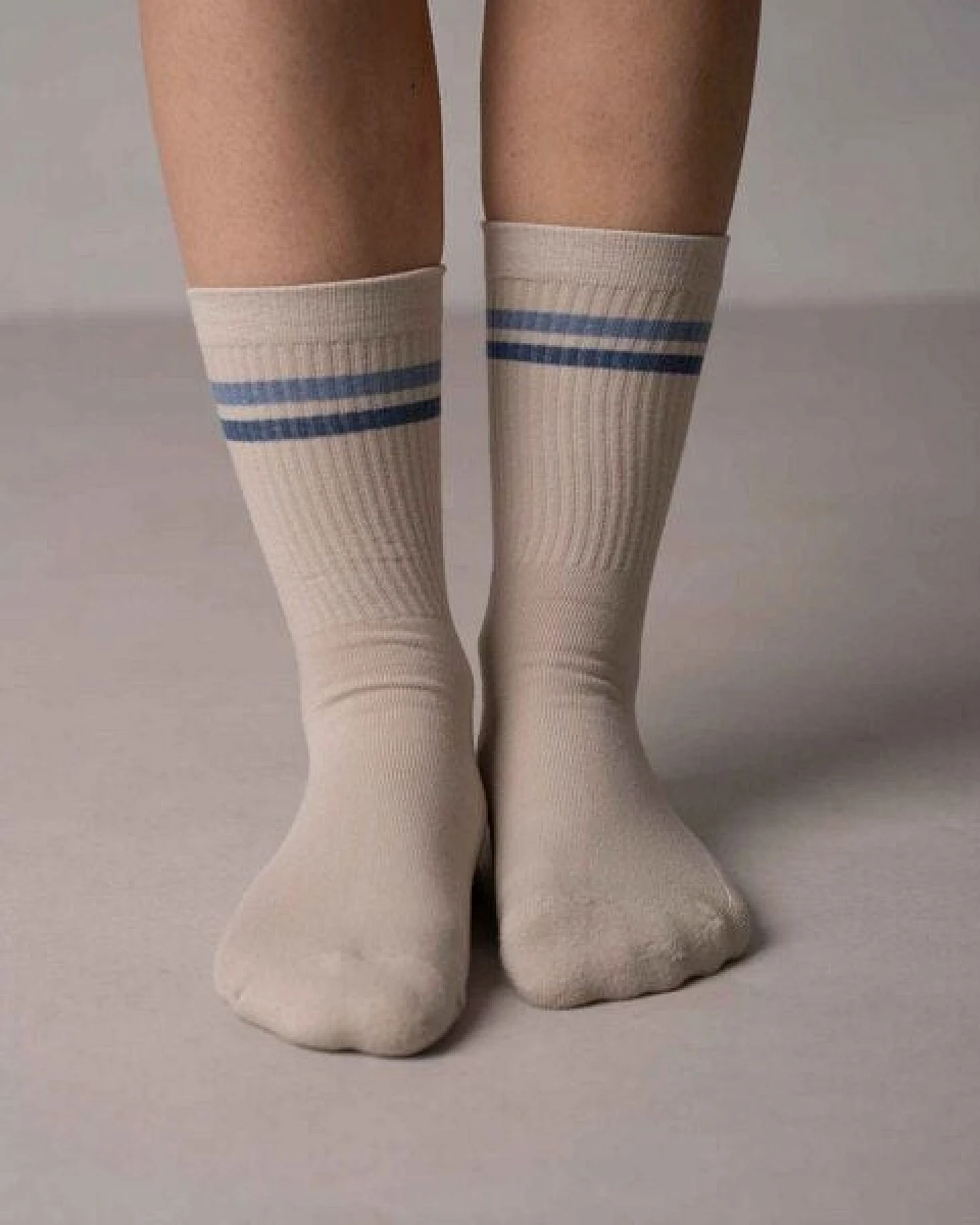 Vresh Clothing Vresh Verliebt - Tennis Socken aus Biobaumwoll-Mix – Ansicht 2