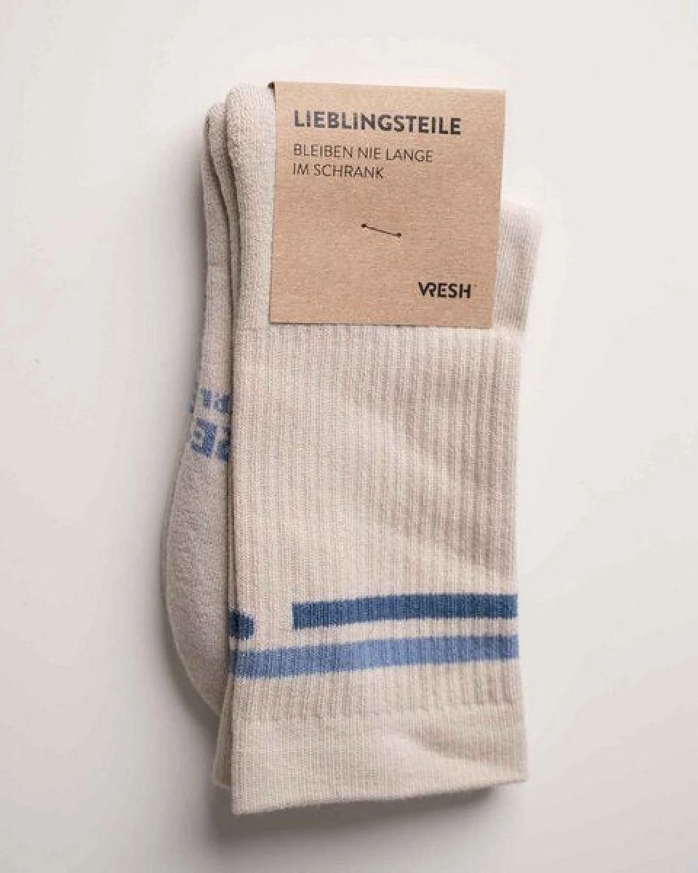 Vresh Clothing Vresh Verliebt - Tennis Socken aus Biobaumwoll-Mix – Ansicht 4