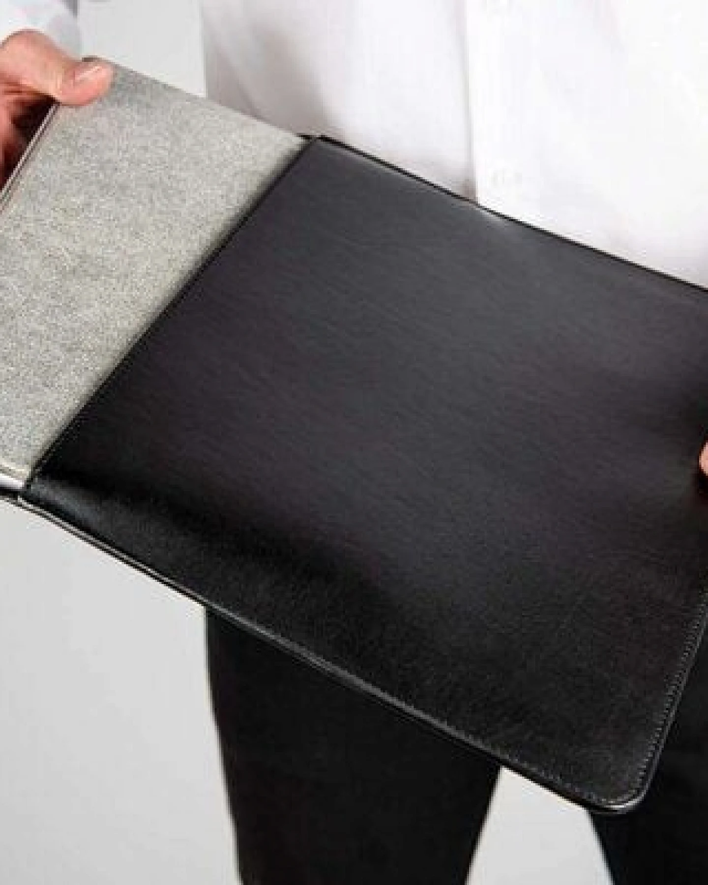 GREVIRO Tablet Tasche aus Kaktusleder (vegan) - für iPad Pro / iPad Air / Surface / Galaxy Tab – Ansicht 2