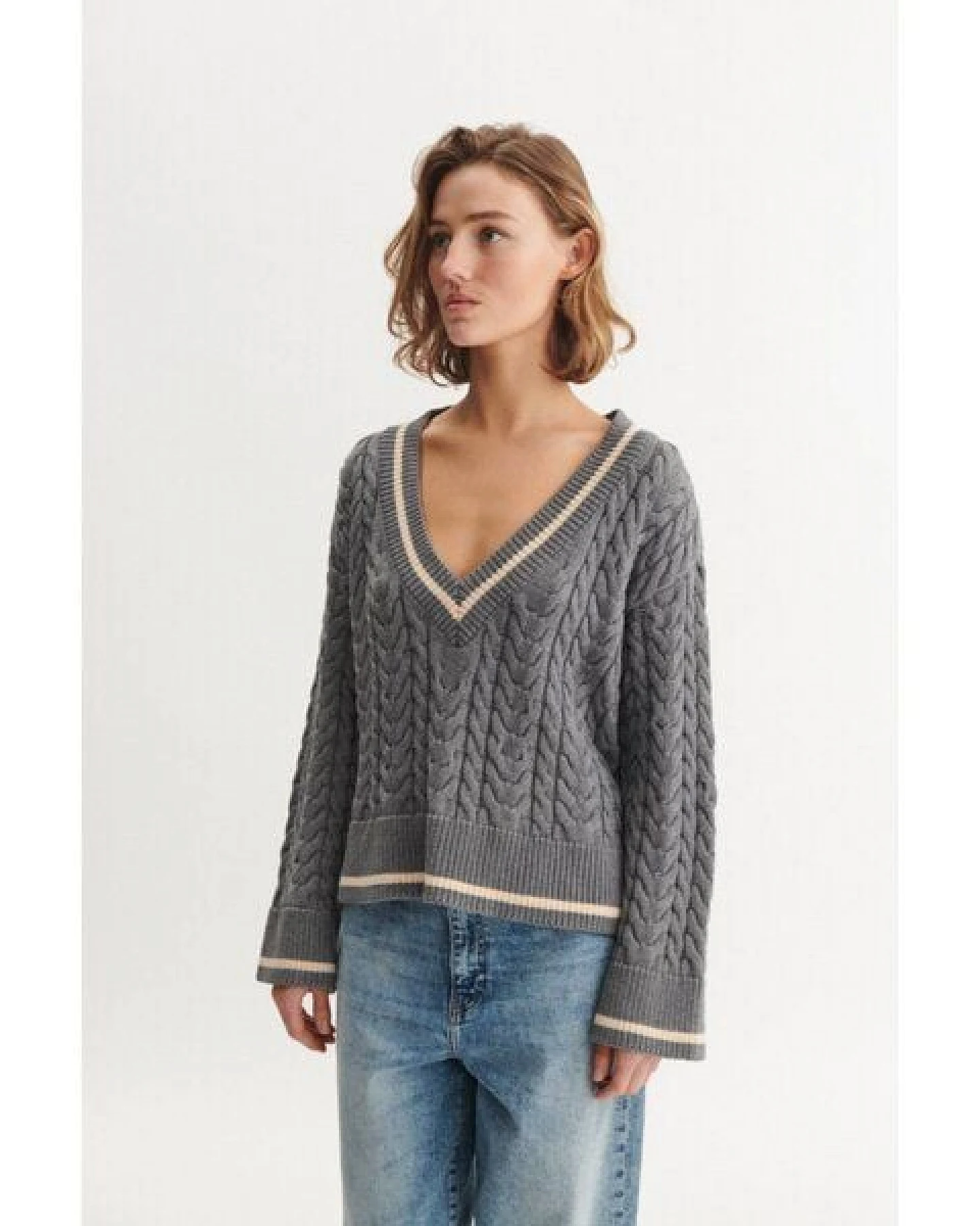 Basic Apparel Pullover ALLY Sweater mit V-Ausschnitt aus Bio-Baumwolle GOTS – Ansicht 3