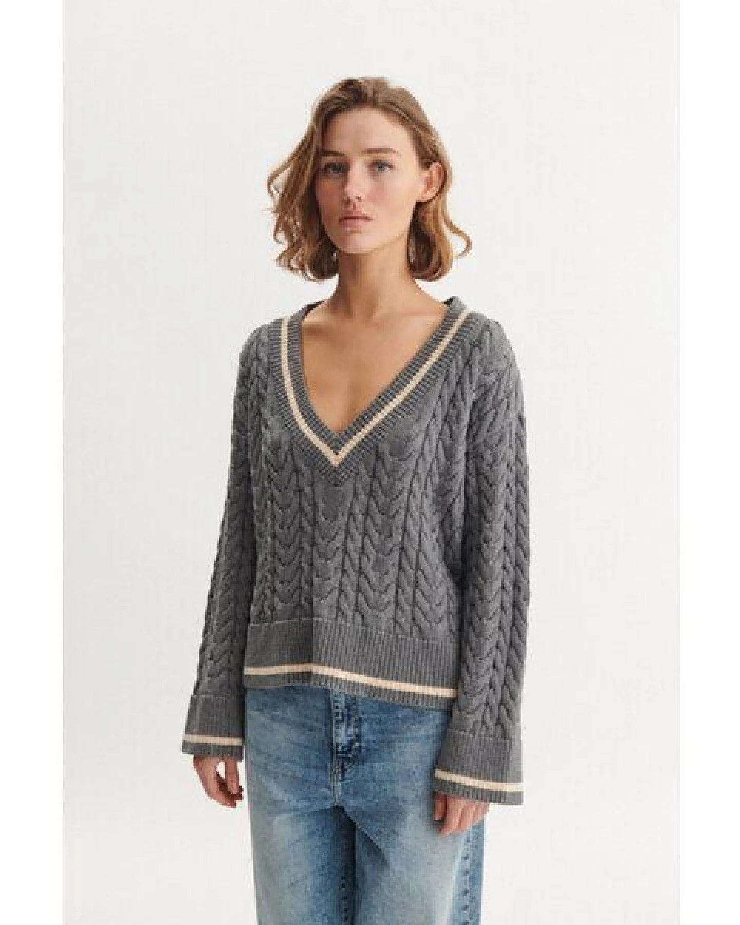 Basic Apparel Pullover ALLY Sweater mit V-Ausschnitt aus Bio-Baumwolle GOTS – Ansicht 2
