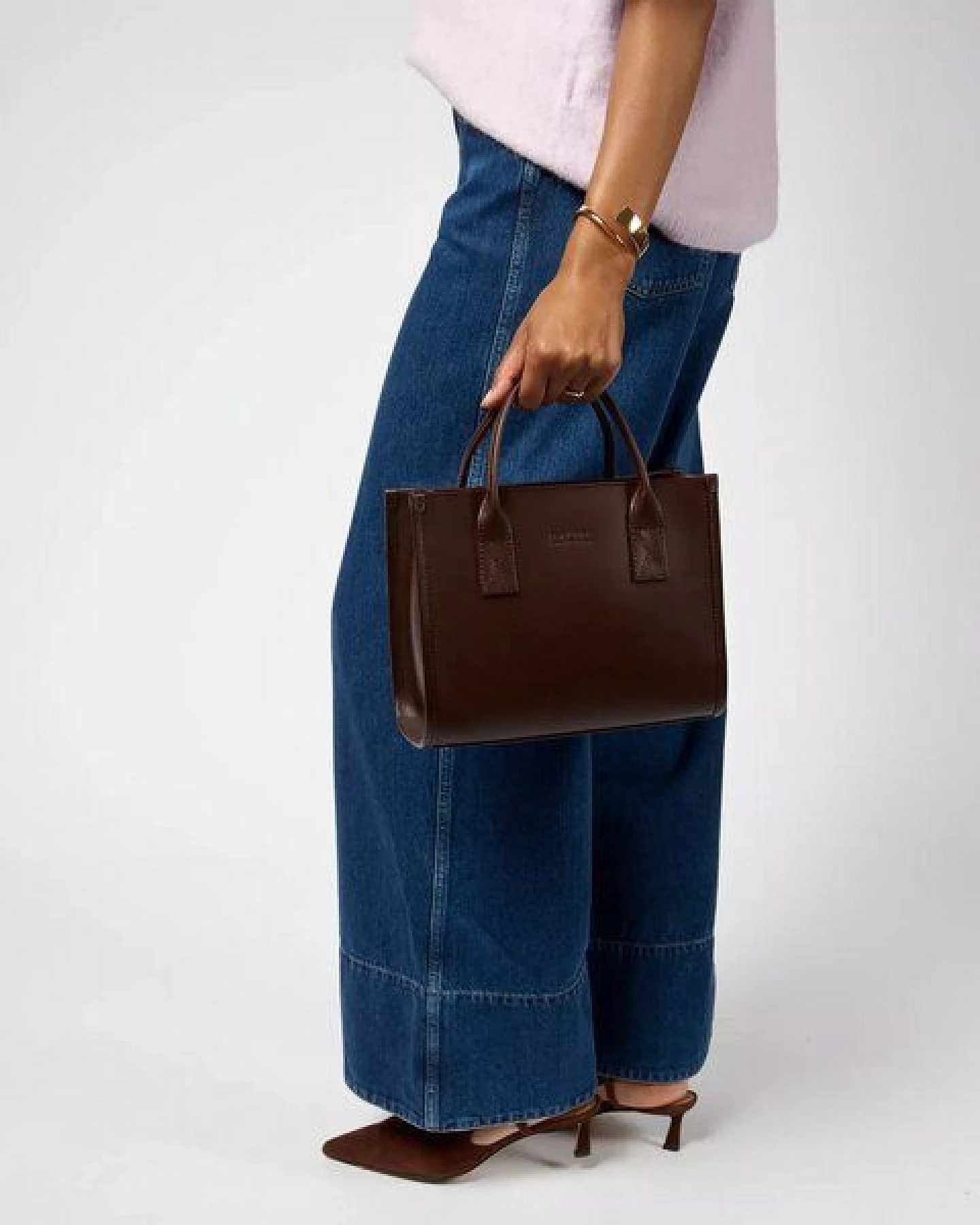 O MY BAG Jackie Midi Tasche - Chocolate Classic Leather – Ansicht 2