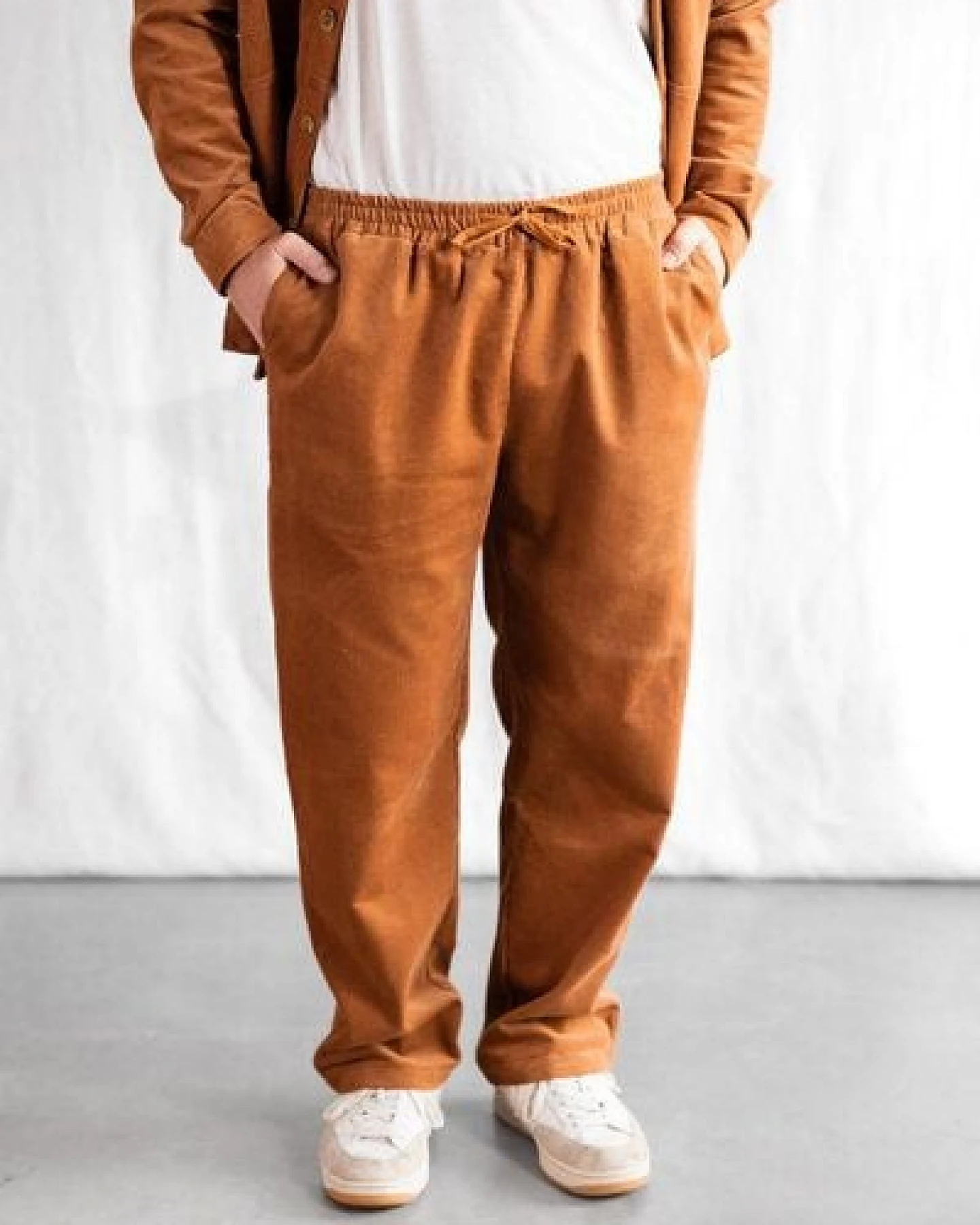 Jyoti - Fair Works Bio-Baumwollcord Hose Jhan – Ansicht 2