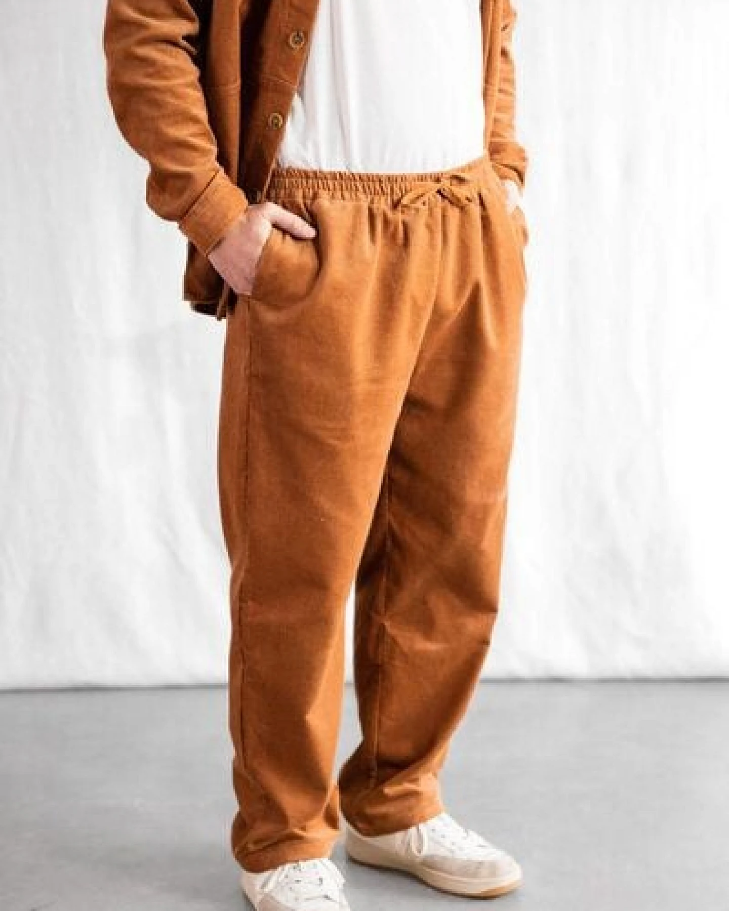 Jyoti - Fair Works Bio-Baumwollcord Hose Jhan – Ansicht 4