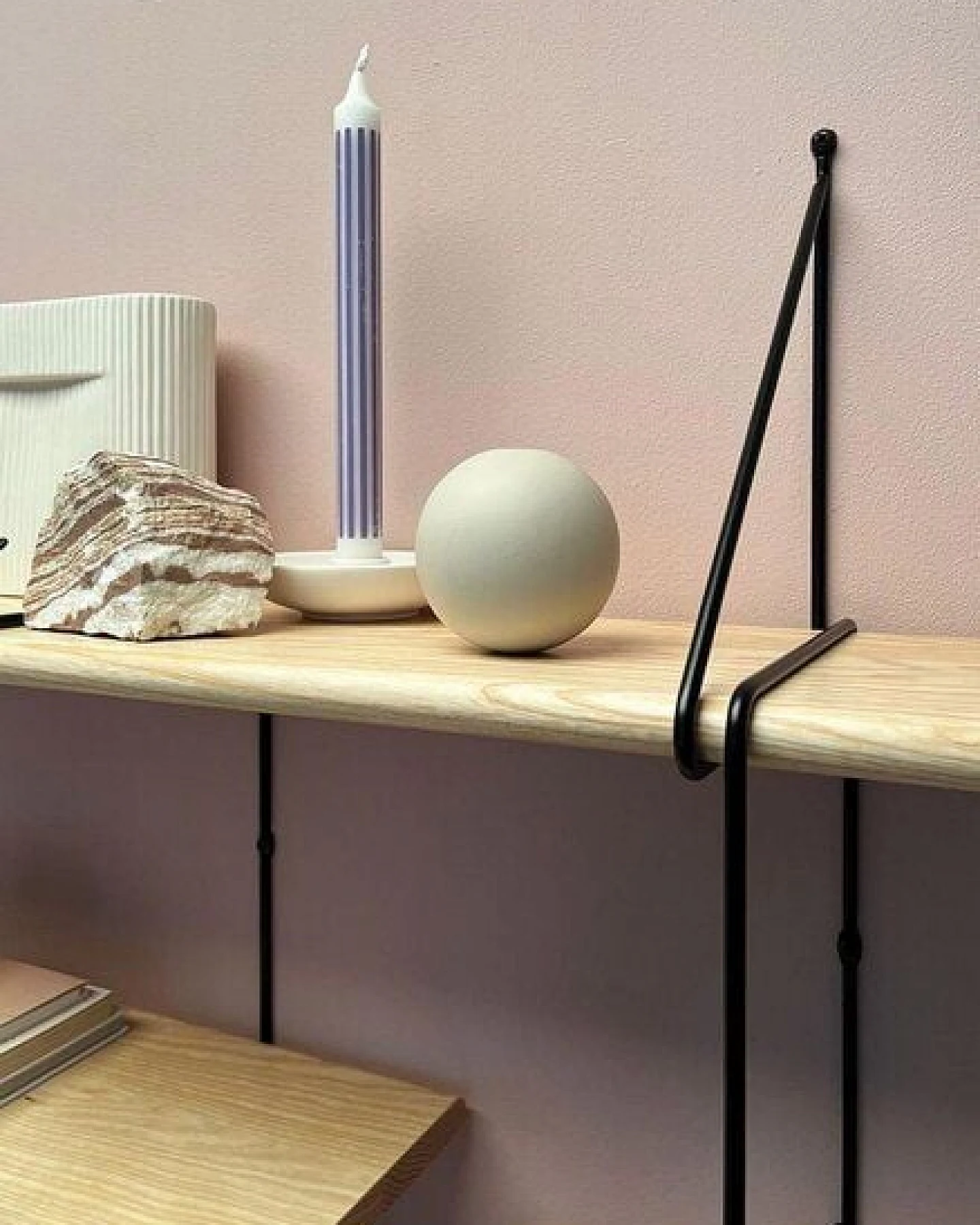 Hausen Wandregal SHRINK shelf ash / black – Ansicht 4