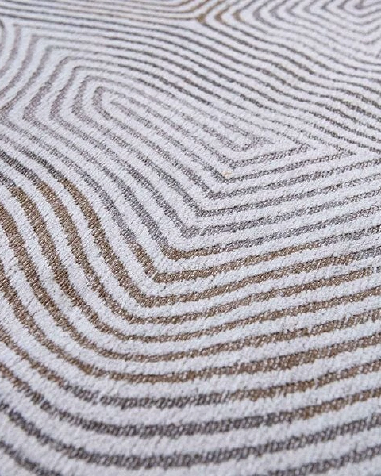 Louis De Poortere Teppich MEDITATION CORAL – Ansicht 4
