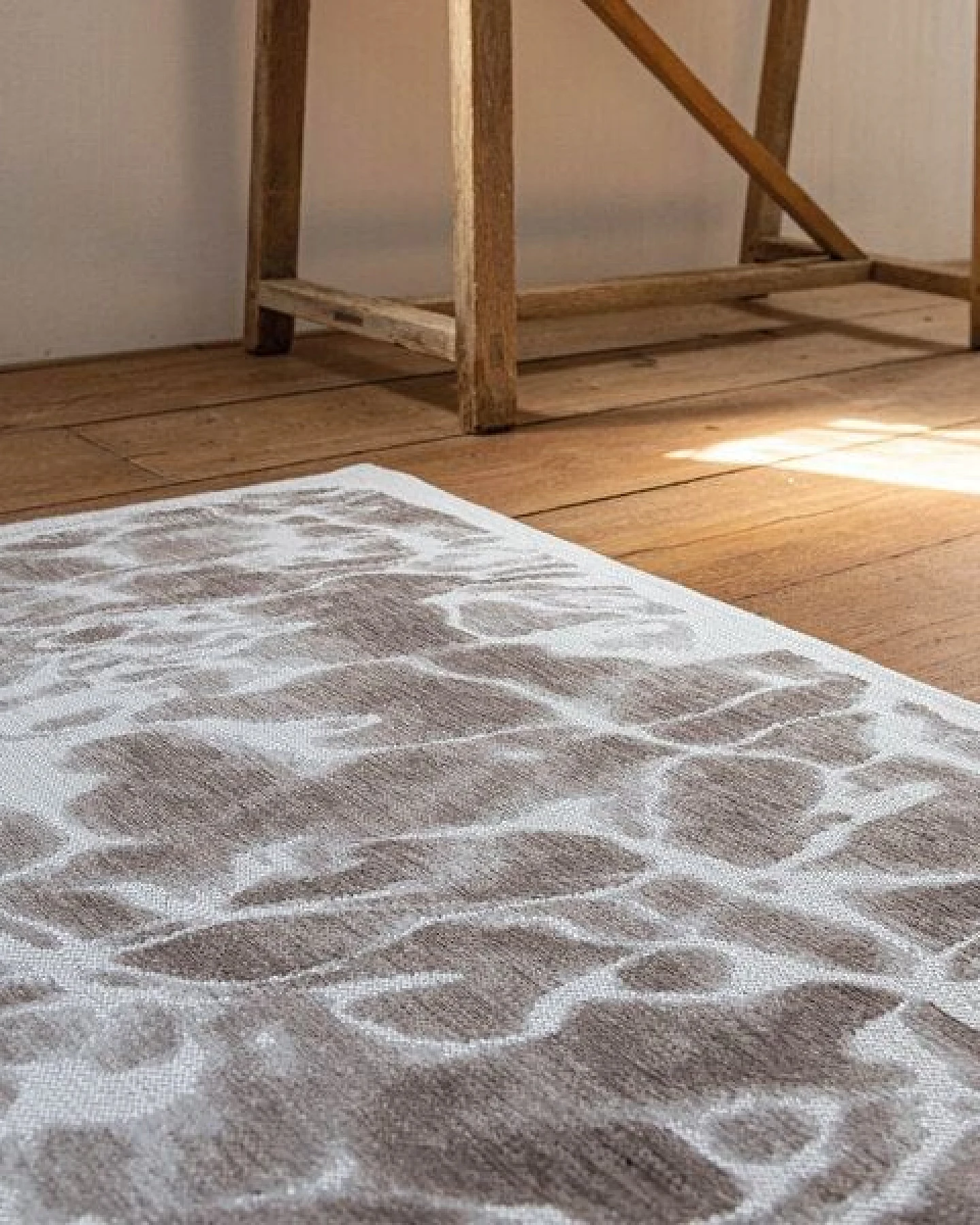 Louis De Poortere Teppich MEDITATION SWIM – Ansicht 3