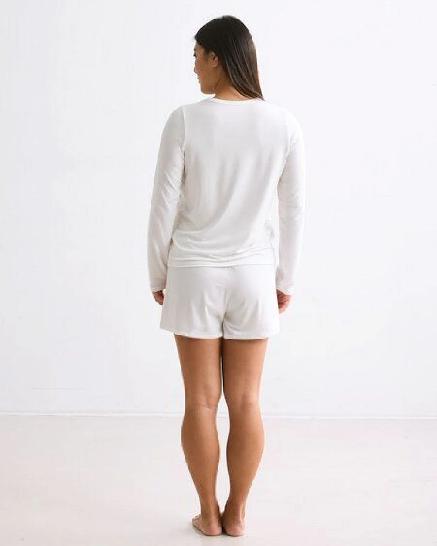 erlich textil Light Touch lockeres Langarmshirt aus weichem Modal, made in Europe – Ansicht 4