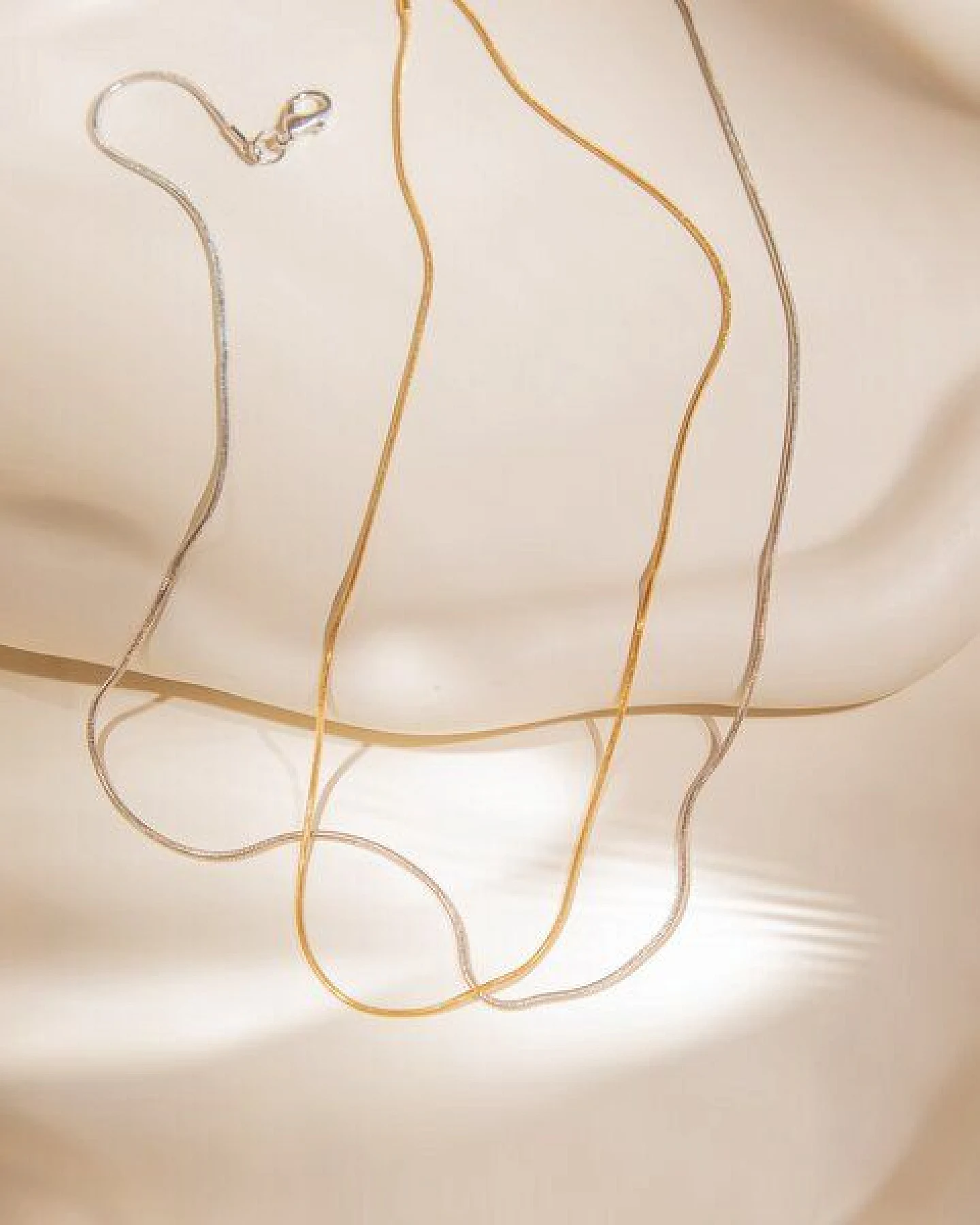 ELEKTROPULLI Superfeine schlichte, zeitlose Kette 1mm schmal und optimal kombinierbar, Längen: 45 cm / 55 cm / 65 cm – Ansicht 3