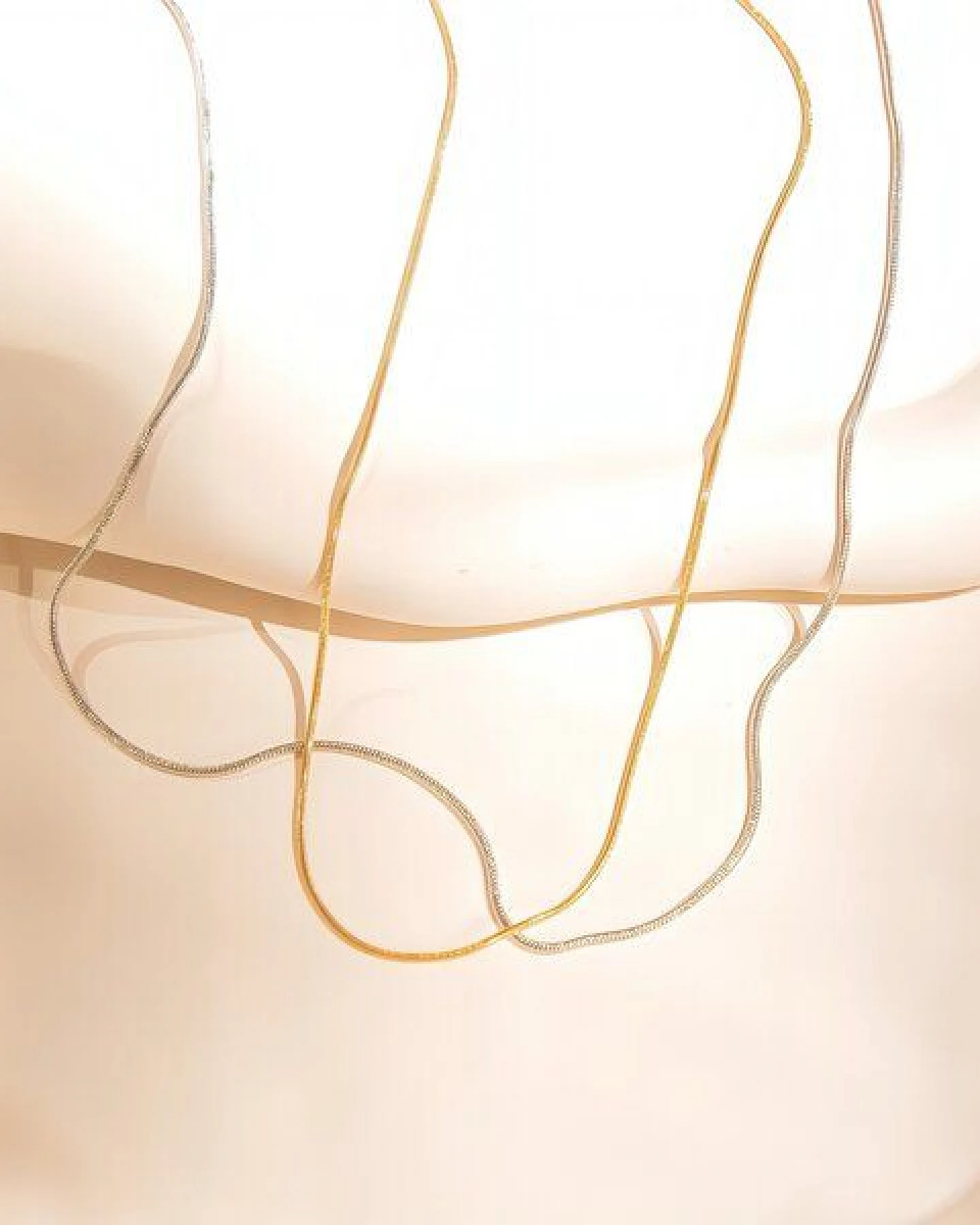 ELEKTROPULLI Superfeine schlichte, zeitlose Kette 1mm schmal und optimal kombinierbar, Längen: 45 cm / 55 cm / 65 cm – Ansicht 4