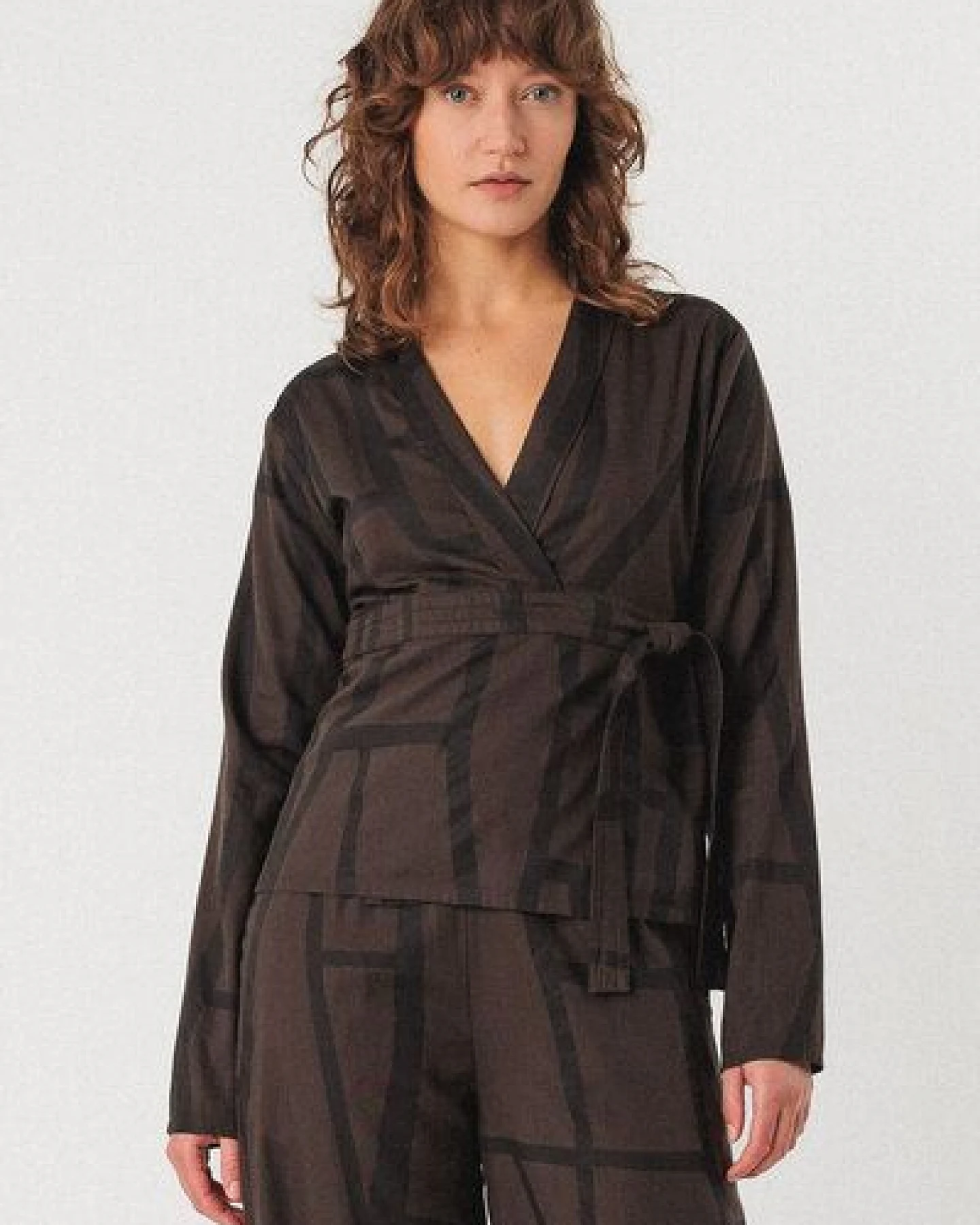 SKFK Wickelbluse Deiane - Kintsugi Brown – Ansicht 2