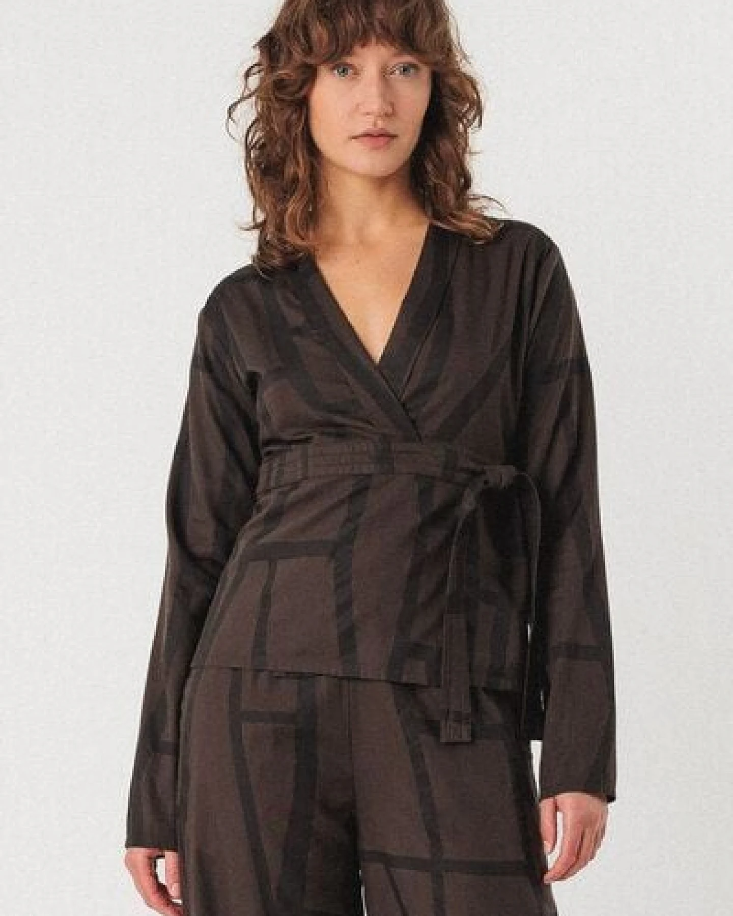 SKFK Wickelbluse Deiane - Kintsugi Brown – Ansicht 2
