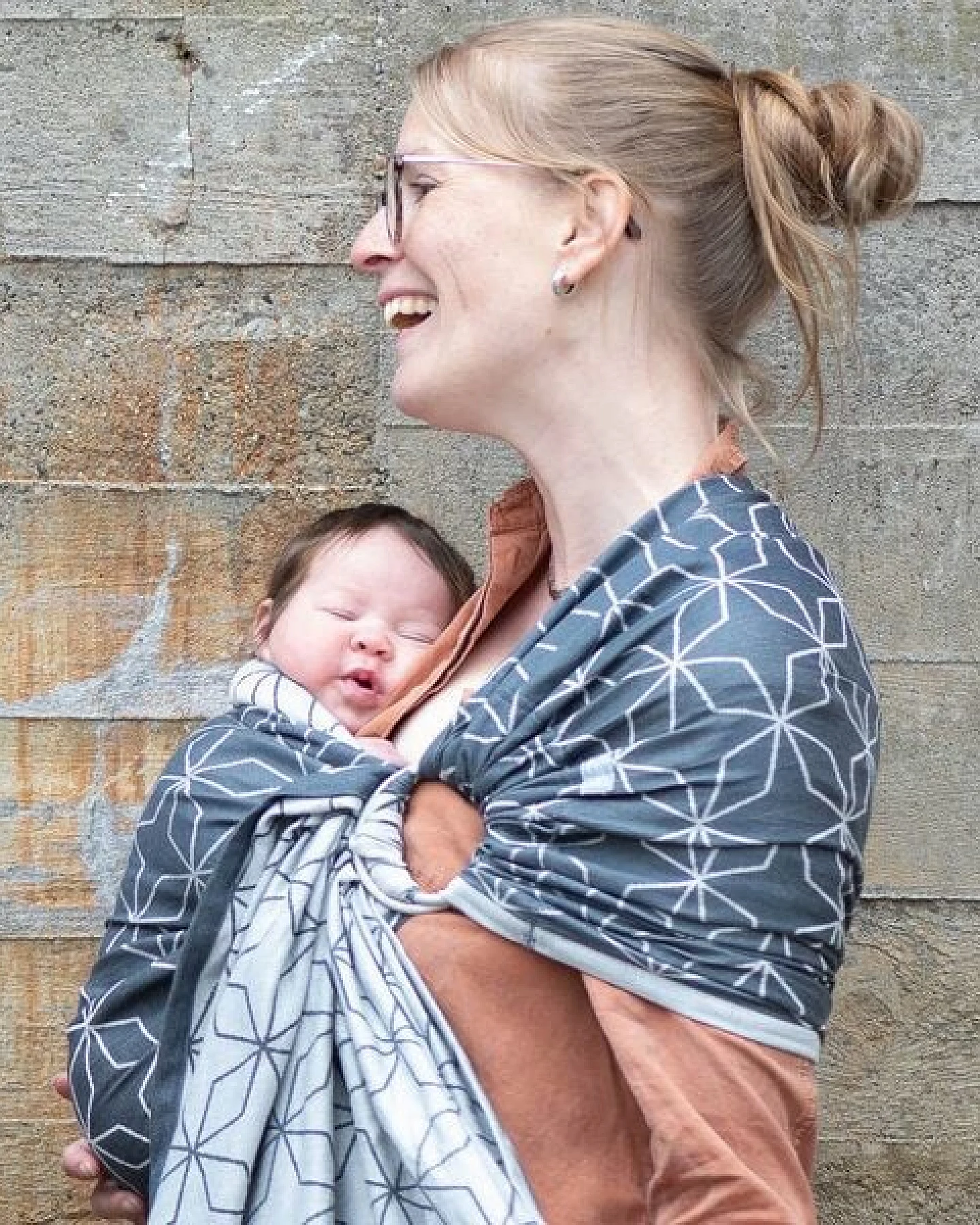Hoppediz Babytragetuch - Ring-Sling kbA – Ansicht 4