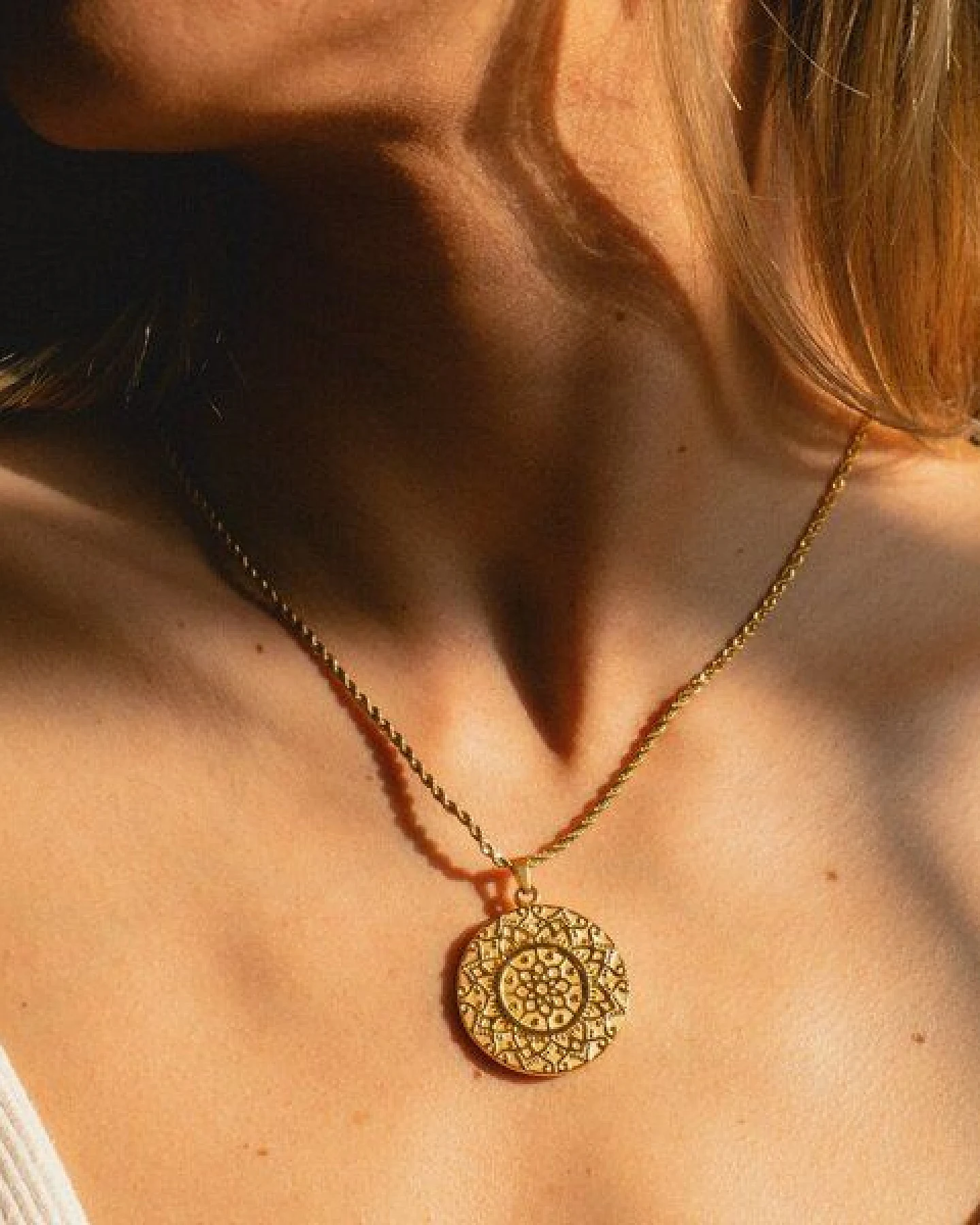 Divasya Halskette mit Mandala Anhänger – Ansicht 3