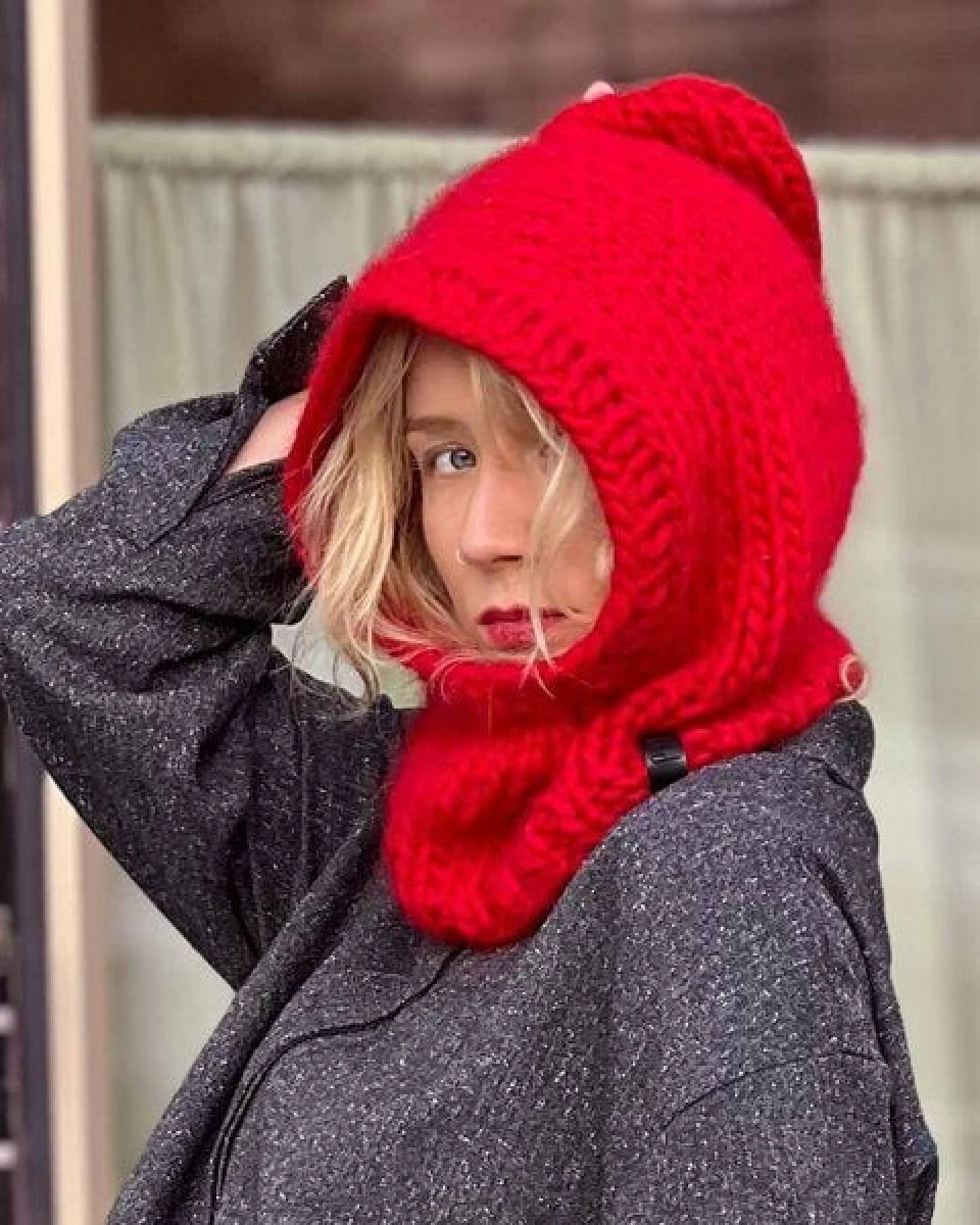 PANAPUFA Handgestrickte Balaclava Kapuze – 100 % Merinowolle – Ansicht 2