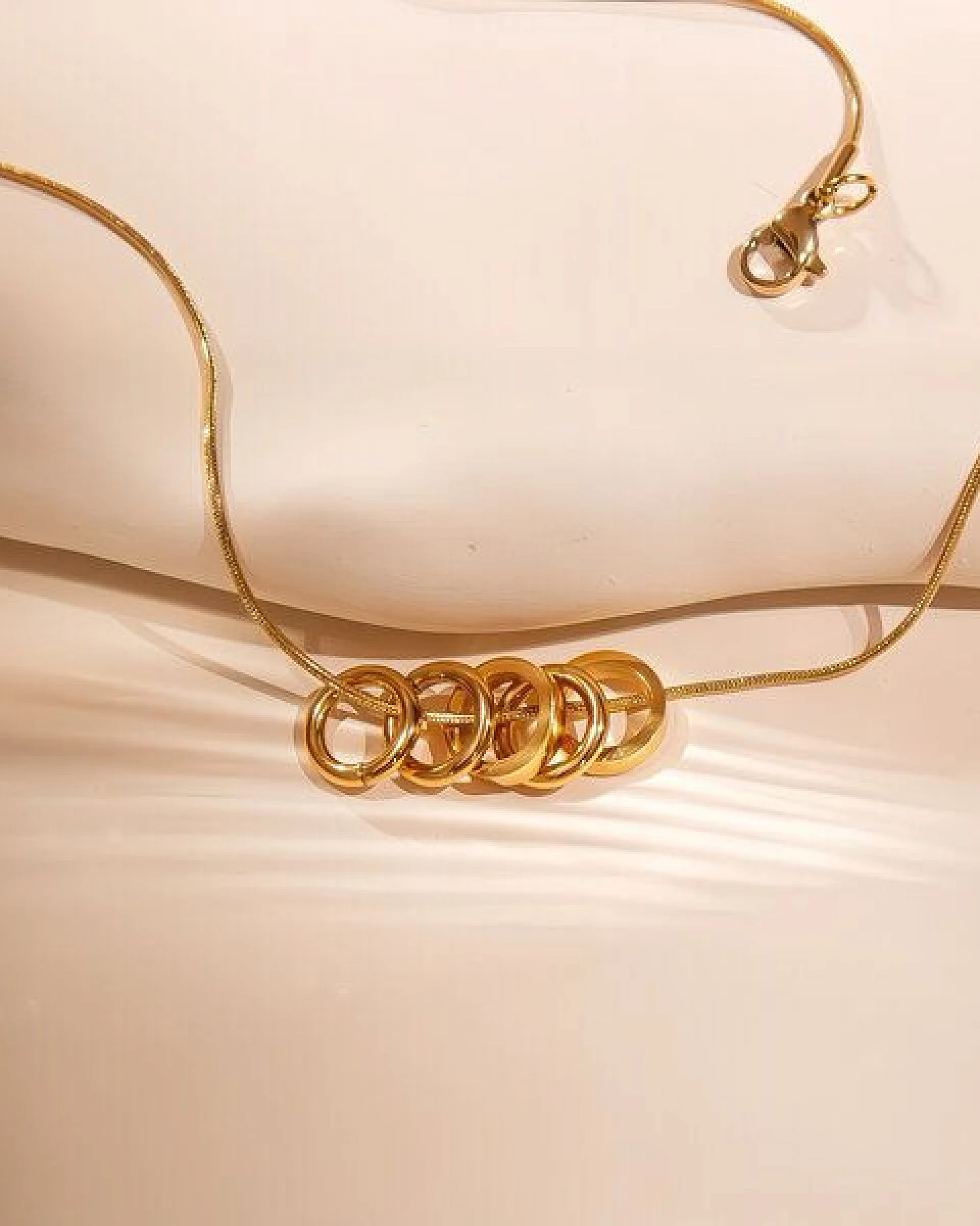 ELEKTROPULLI Superfeine schlichte, zeitlose Kette 1mm schmal und optimal kombinierbar mit Ring Anhängern, Längen: 45 cm / 55 cm / 65 cm – Ansicht 2