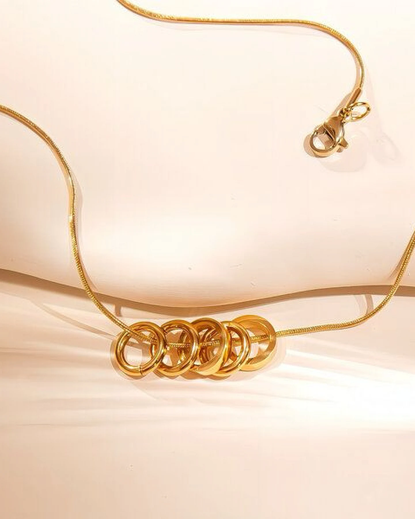 ELEKTROPULLI Superfeine schlichte, zeitlose Kette 1mm schmal und optimal kombinierbar mit Ring Anhängern, Längen: 45 cm / 55 cm / 65 cm – Ansicht 4