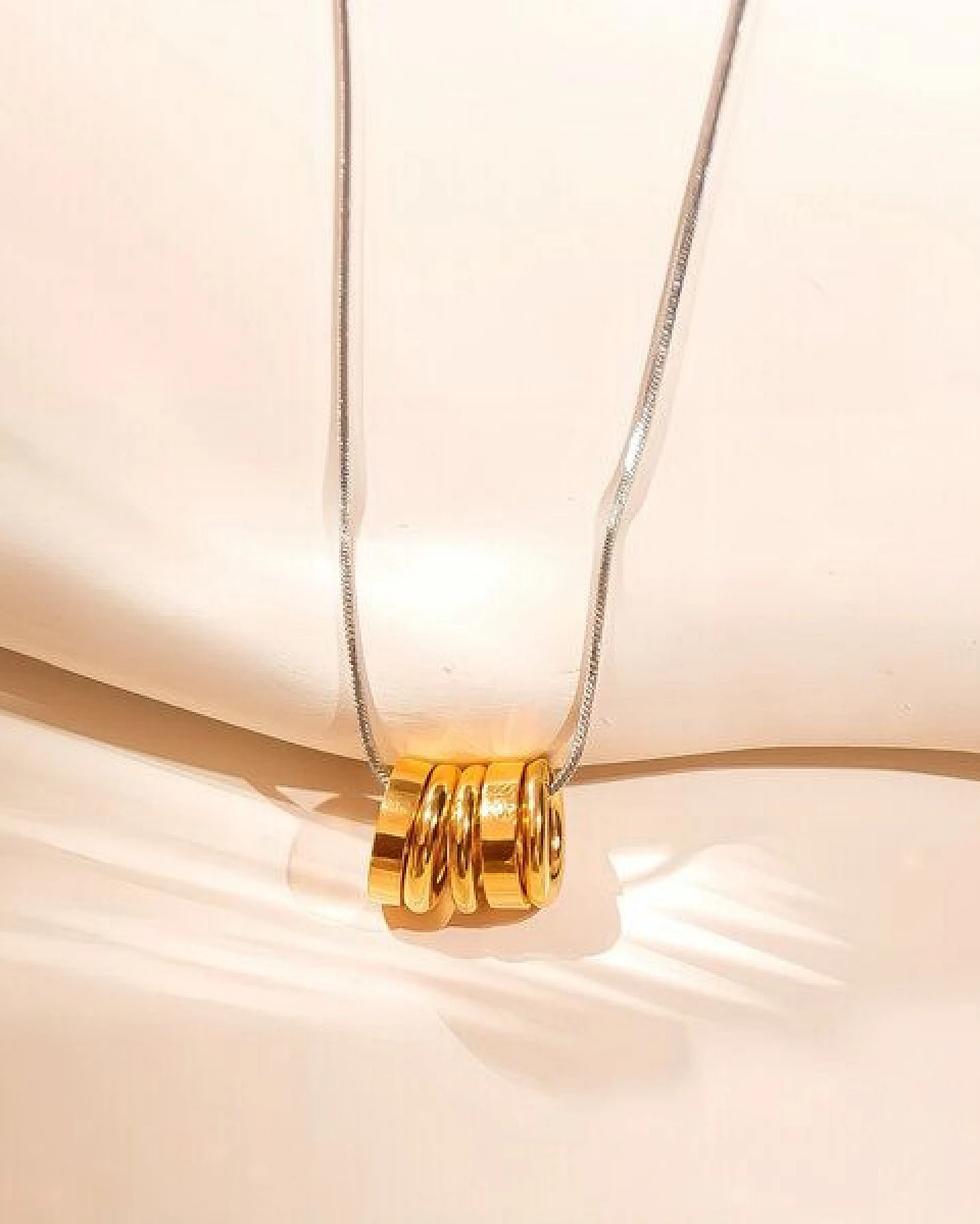 ELEKTROPULLI Superfeine schlichte, zeitlose Kette 1mm schmal und optimal kombinierbar mit Ring Anhängern, Längen: 45 cm / 55 cm / 65 cm – Ansicht 2