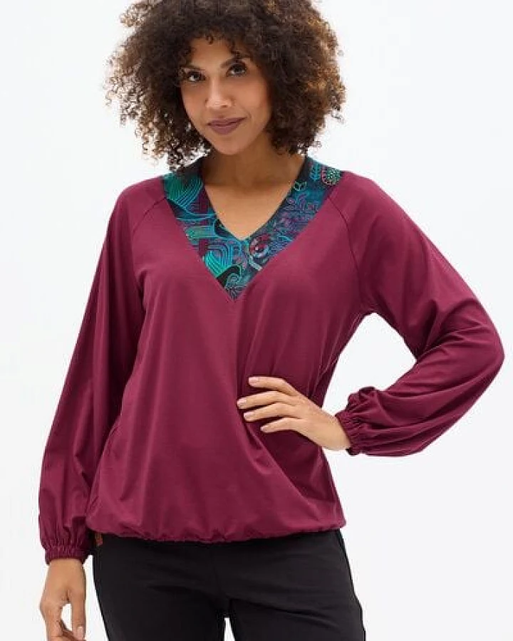 Bluse Solola – Lockere Passform mit verstellbarem Saum – Raglanärmel – Ausschnitt – Viscose mit Elasthan – Fair produziert in Polen – KOKOworld