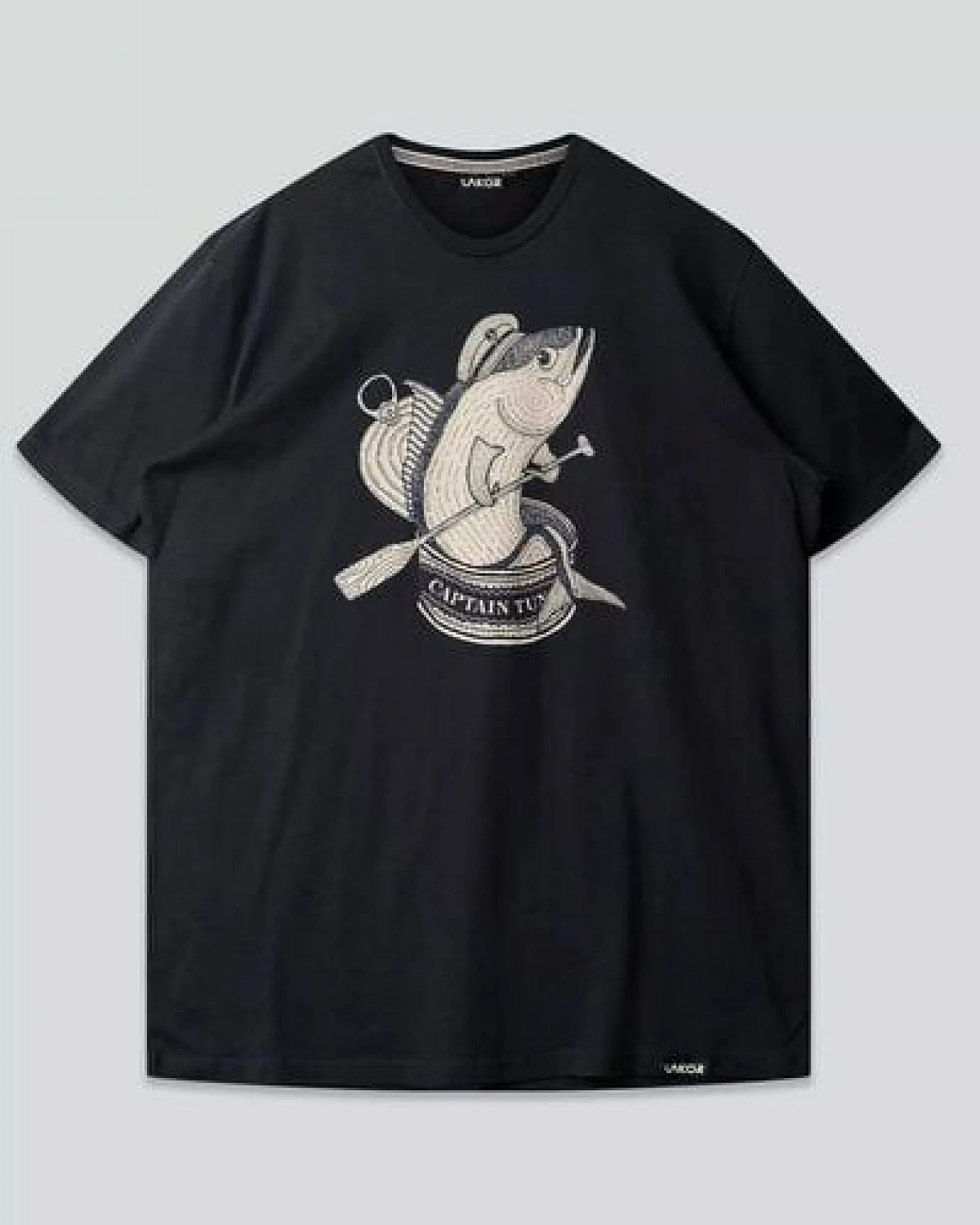 LAKOR T-Shirt aus Bio-Baumwolle - Captain Tuna – Ansicht 3