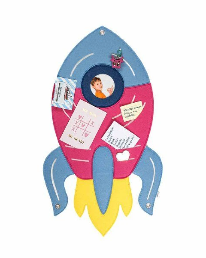 Rakete-Pinnwand zum Stecken & Pinnen für Kinderzimmer von RÅVARE