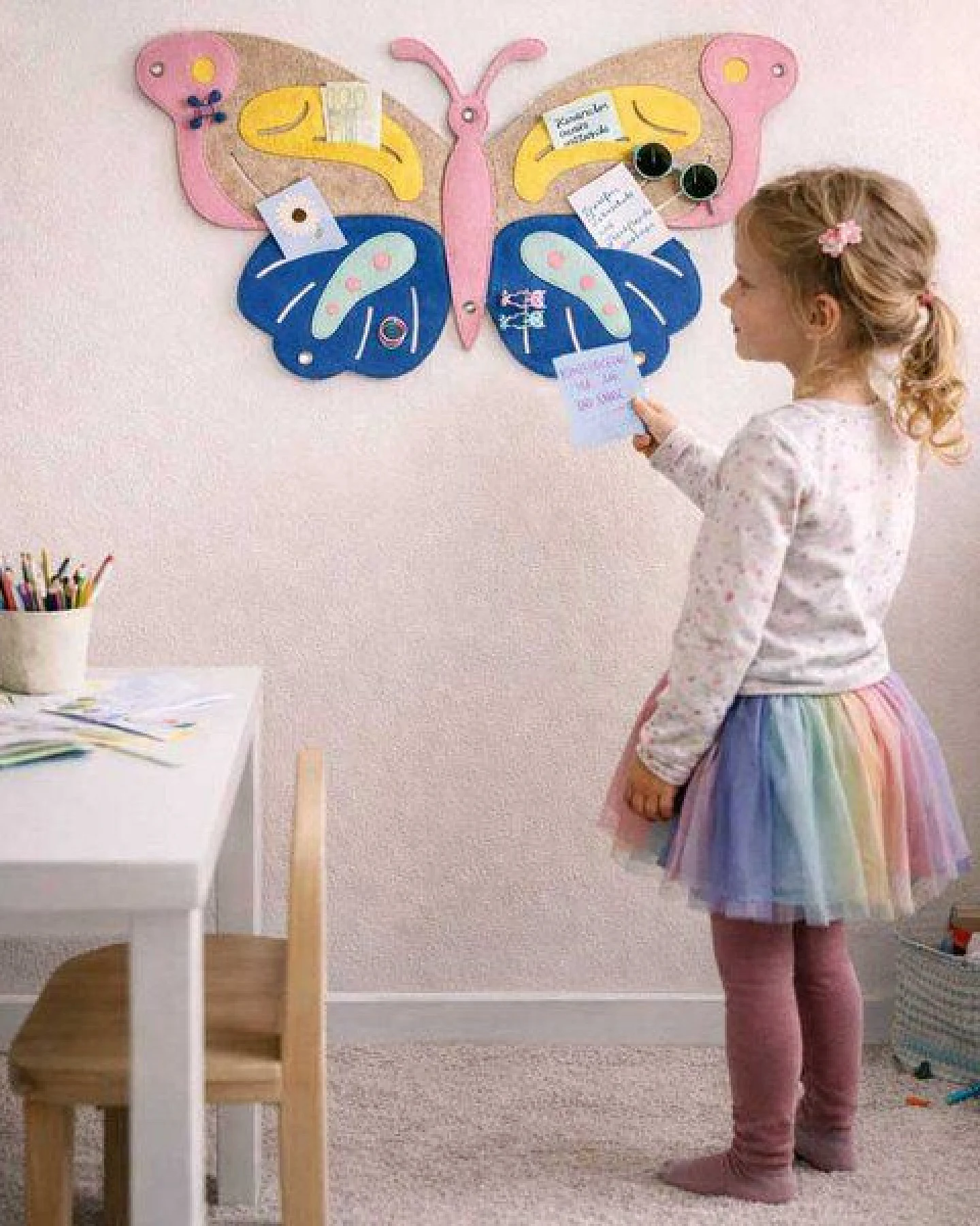 Schmetterling-Pinnwand zum Stecken & Pinnen für Kinderzimmer von RÅVARE – Ansicht 2
