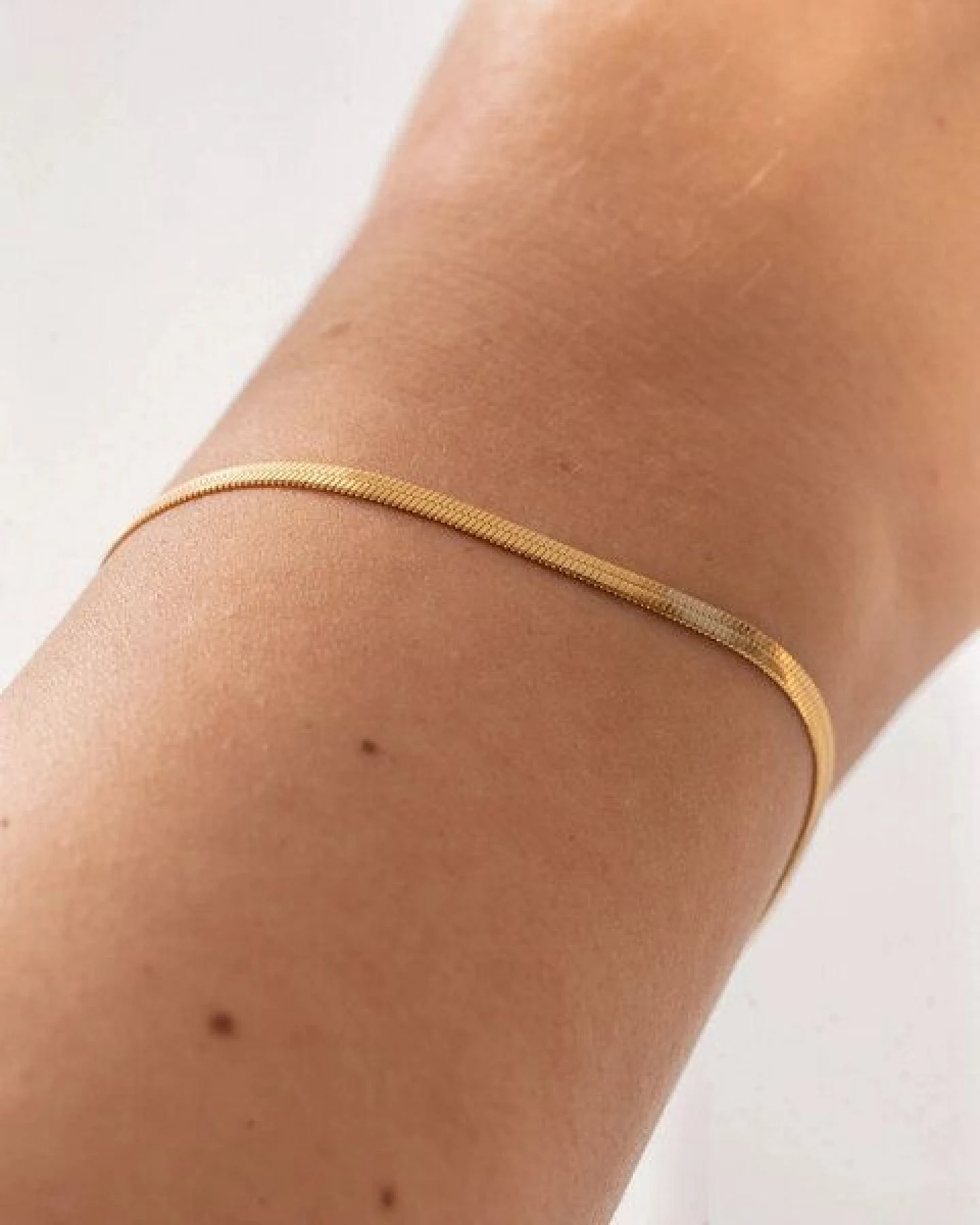 Woodcessories Goldarmband Audre mit 18 Karat Vergoldung – Ansicht 3
