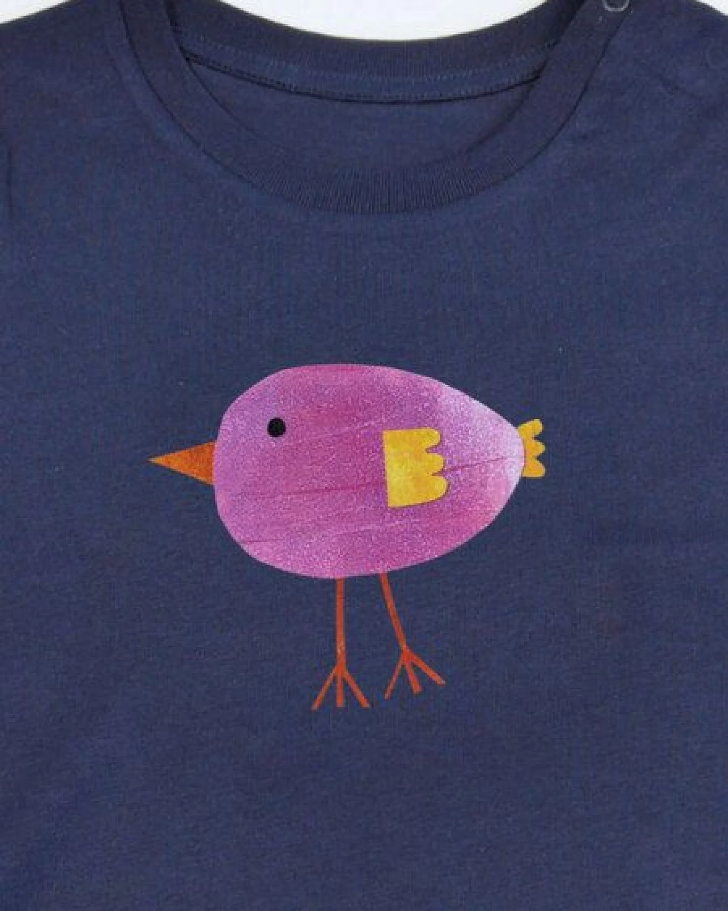 Meladi Kinder Baby-Shirt aus Biobaumwolle - Vogel Rosa auf Navy Blue – Ansicht 2