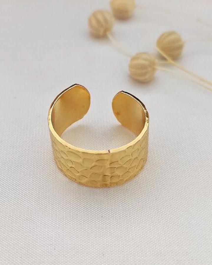 noca Goldplattierter "Melting Ring" aus Messing/Gold Plated Melting Ring on Brass