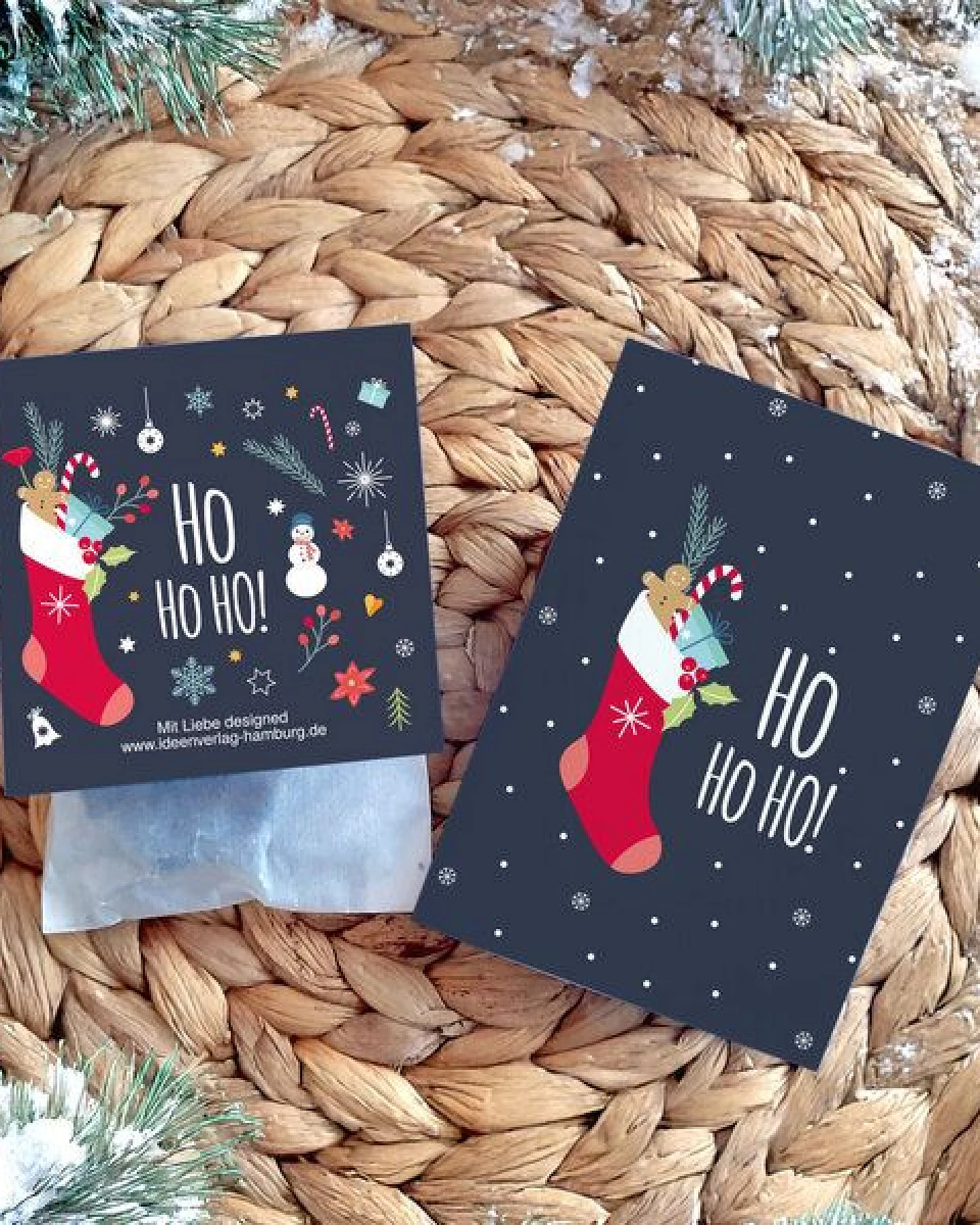 Ideenverlag Hamburg 4x „HoHoHo“ Samenbomben im Tütchen mit Kaltkeimer-Saatgut + 4x Gratis Geschenk Grußkarten / Weihnachtsgruß/Wichtelgeschenk/Weihnachtsgeschenk – Ansicht 2