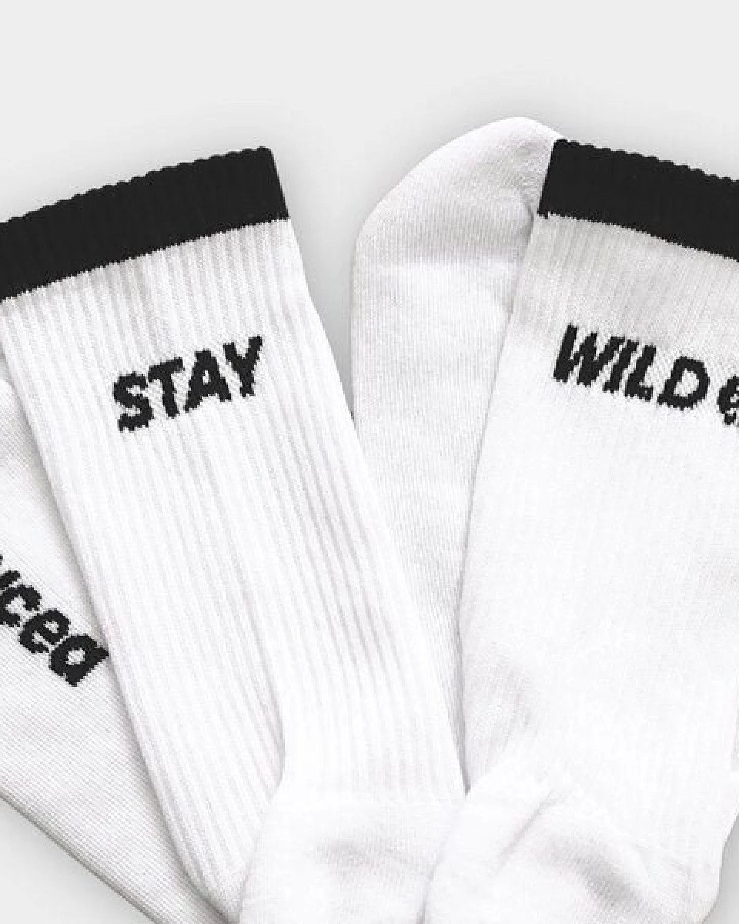 picea (by bleed) Stay Wild Funktionale Tennis Socken Weiß – Ansicht 3