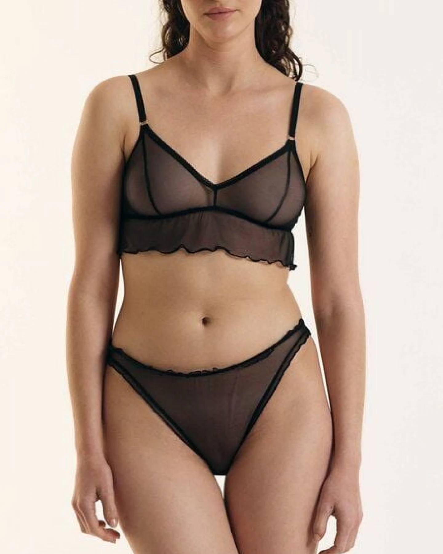 erlich textil Iconic Mesh Slip mit Spitze aus reycyeltem Polyamid, made in Europe – Ansicht 4