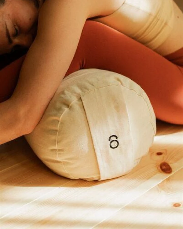 noneedformore Yoga Bolster ⦁ Bio Baumwolle ⦁ Bio Dinkelspelz & Lavendel Füllung