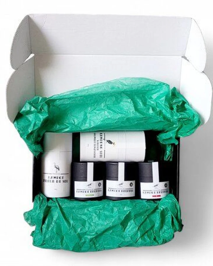 BAGHI Geschenkbox mit Pfeffer - und Gewürzraritäten aus Kambodscha herkunftsgeschützt