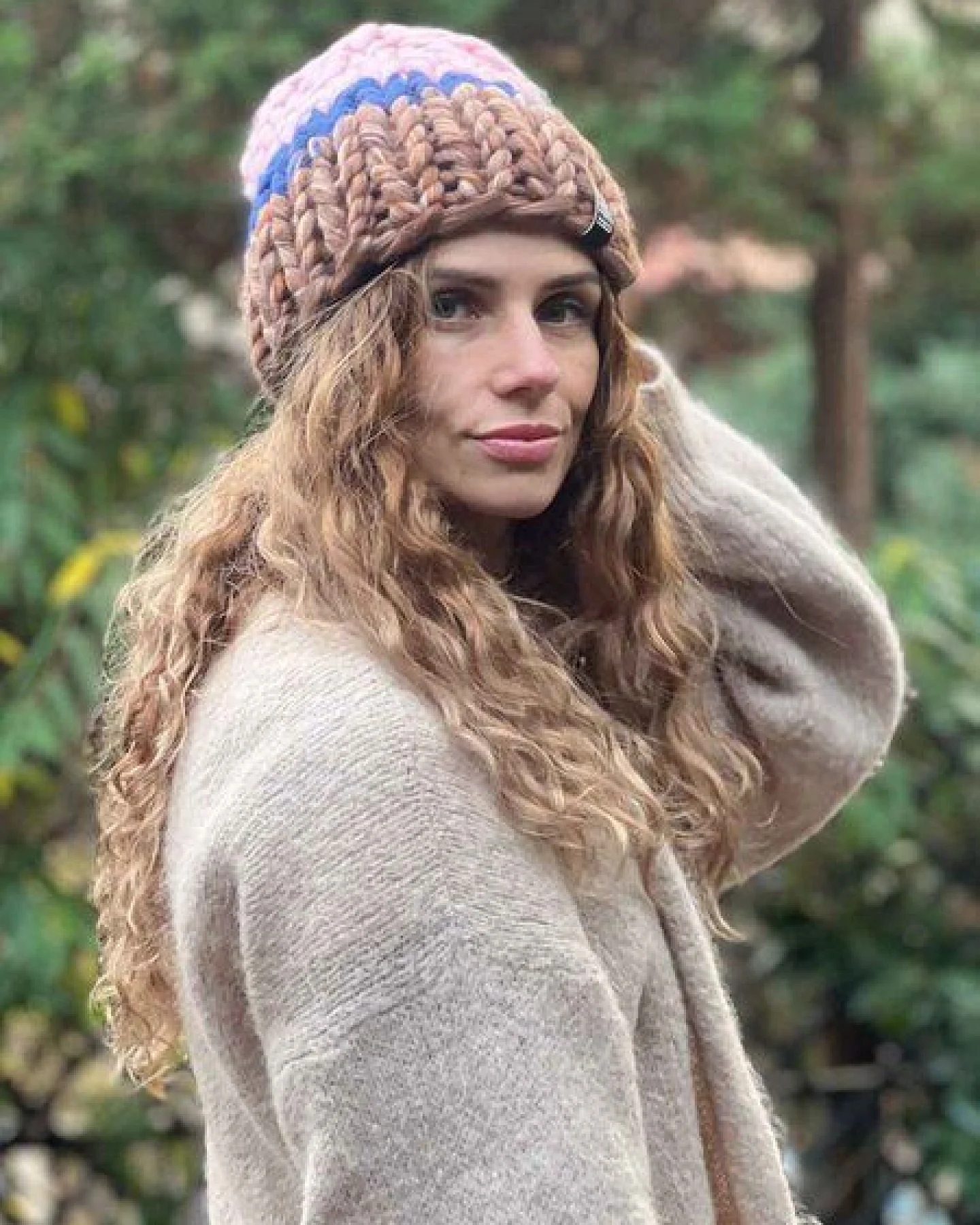 PANAPUFA Handgestrickte Chunky Beanie – 100 % Merinowolle – Ansicht 2