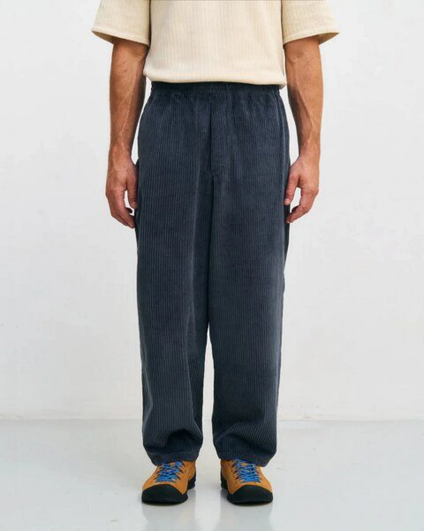 Rotholz Cord Wide Pant - stone blue – Ansicht 2