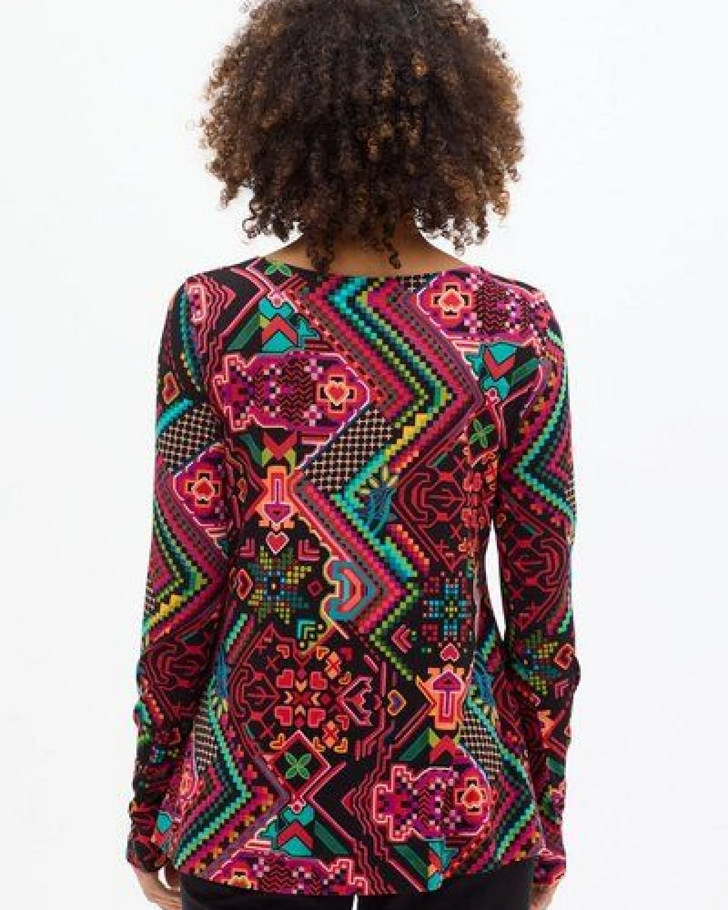 Bluse Yasira – Viskose EcoVero – A-Linien-Schnitt – Vorne kürzer, hinten länger – fair & nachhaltig in EU produziert – KOKOworld – Ansicht 3