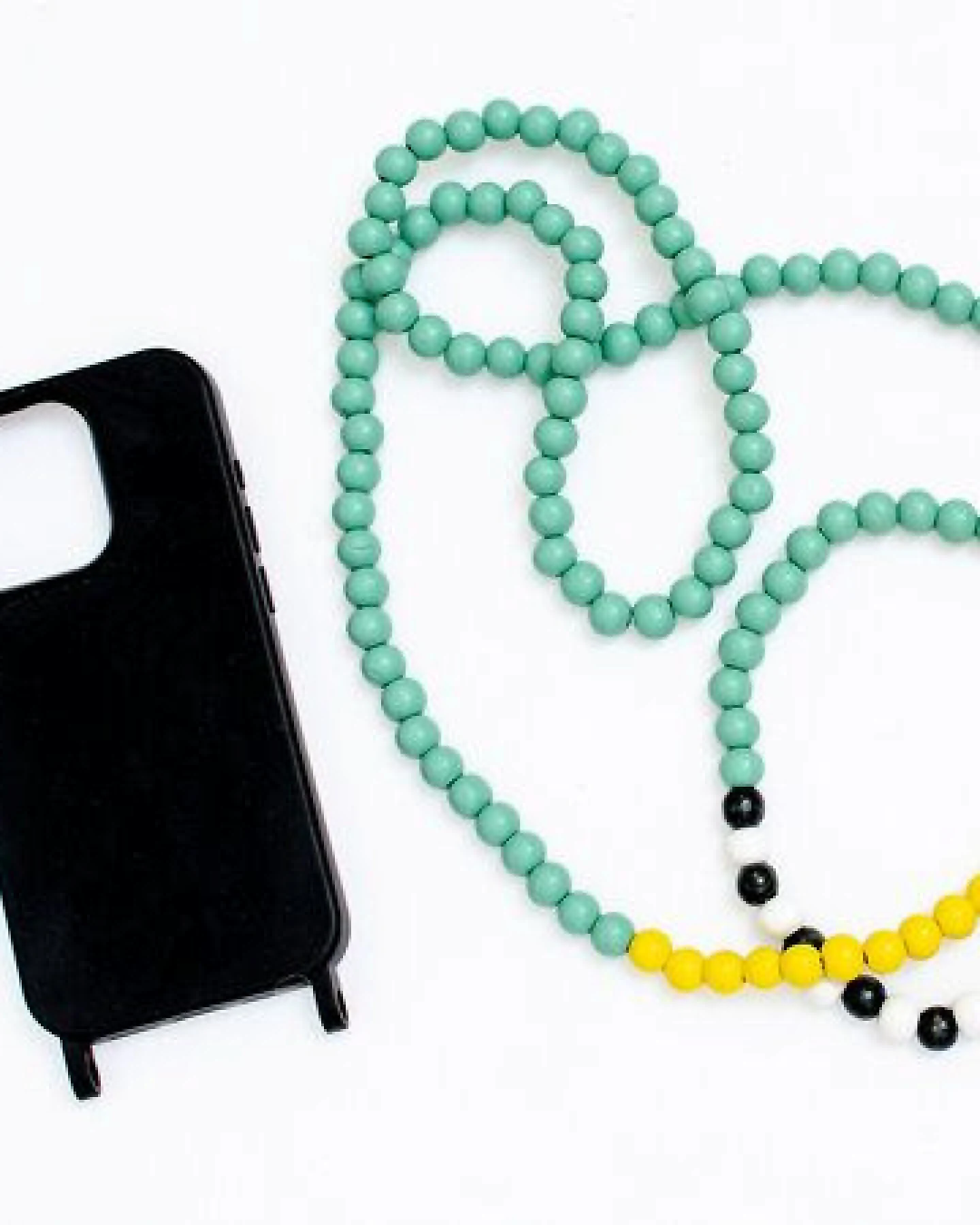 renna deluxe Handykette aus Holzperlen, Crossbody lang, verschiedene Farben – Ansicht 2