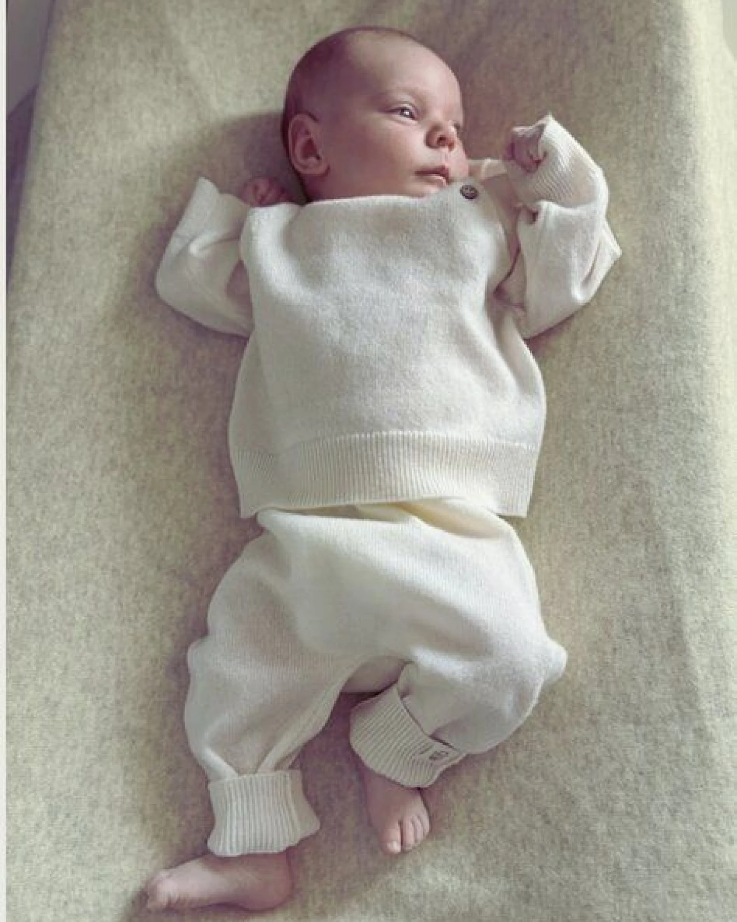 Moalie Baby Pullover Mayson aus Merinowolle und Cashmere – Ansicht 3
