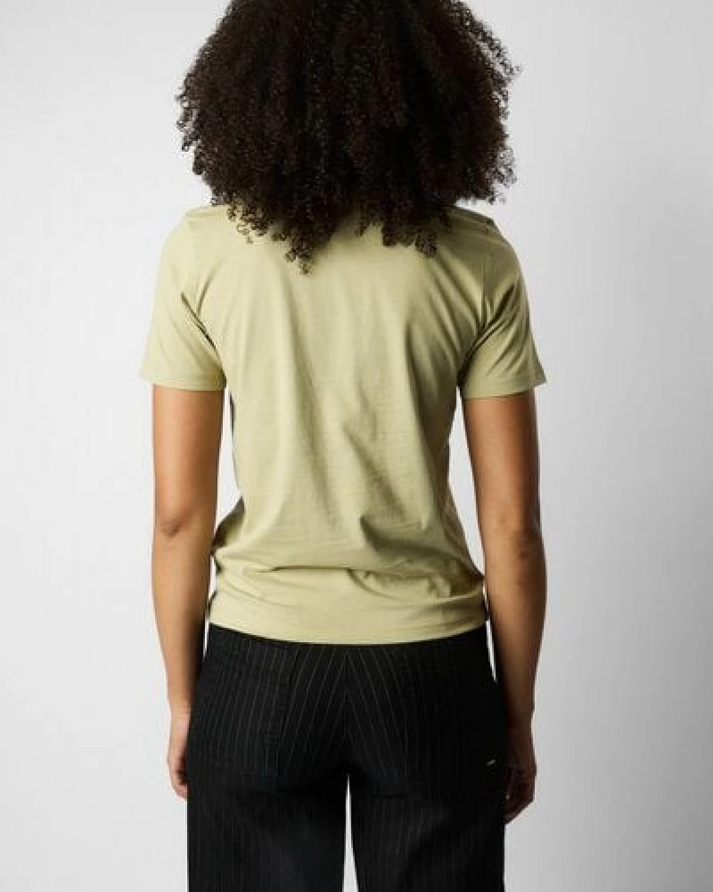 ettics STUDIO fitted organic women's tee – Ansicht 3