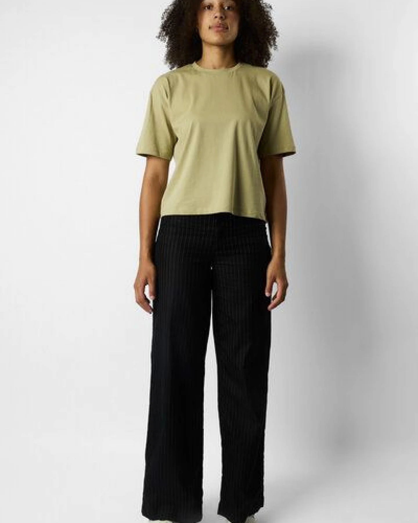 ettics STUDIO boxy organic crop tee – Ansicht 4