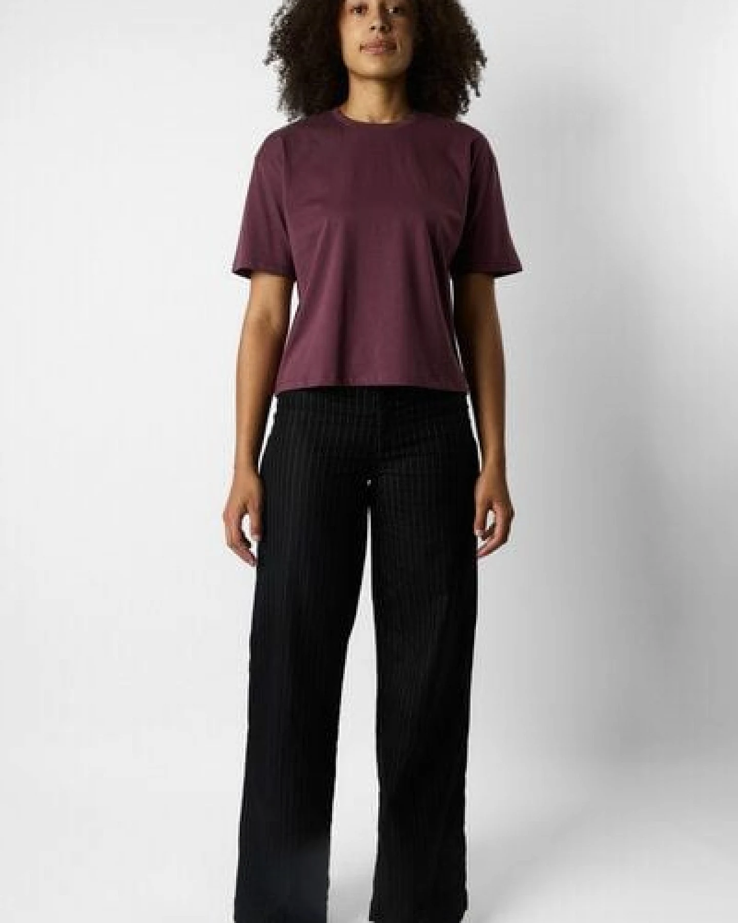 ettics STUDIO boxy organic crop tee – Ansicht 4