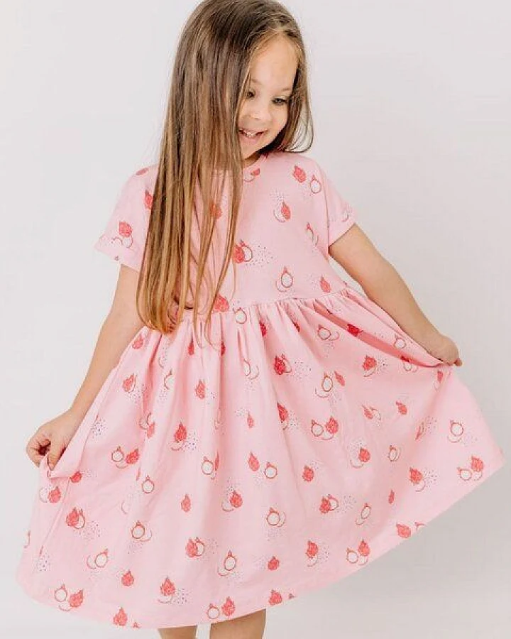 Cotokids Kinder Kleid GOTS-zertifiziert aus Bio-Baumwolle, pink mit Drachenfrucht-Motiv, kurzarm, schwingender Rock – Walkiddy