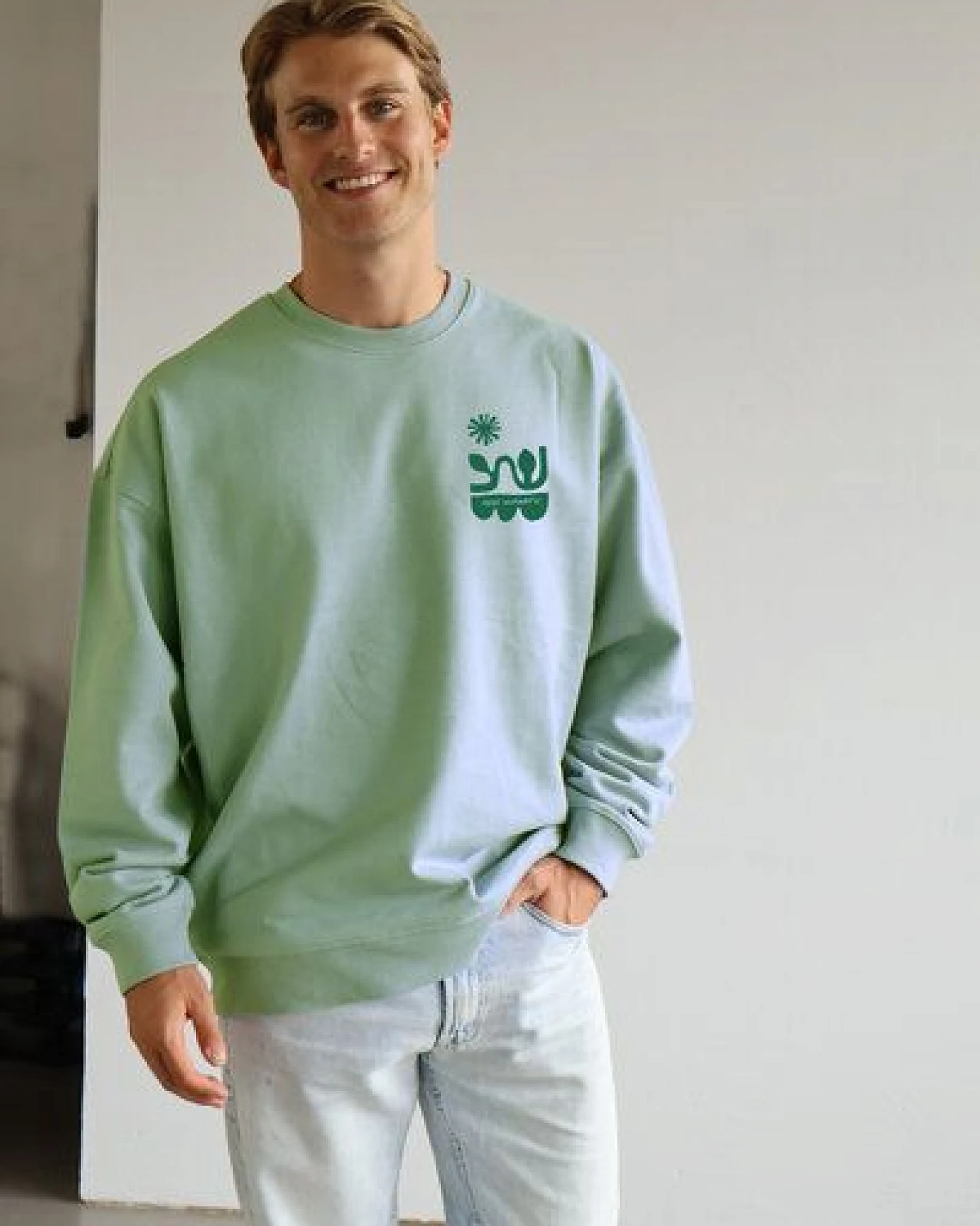 Kultgut PRE-Order Artdesign - Biofair Sweatpullover / More Humanity – Ansicht 2